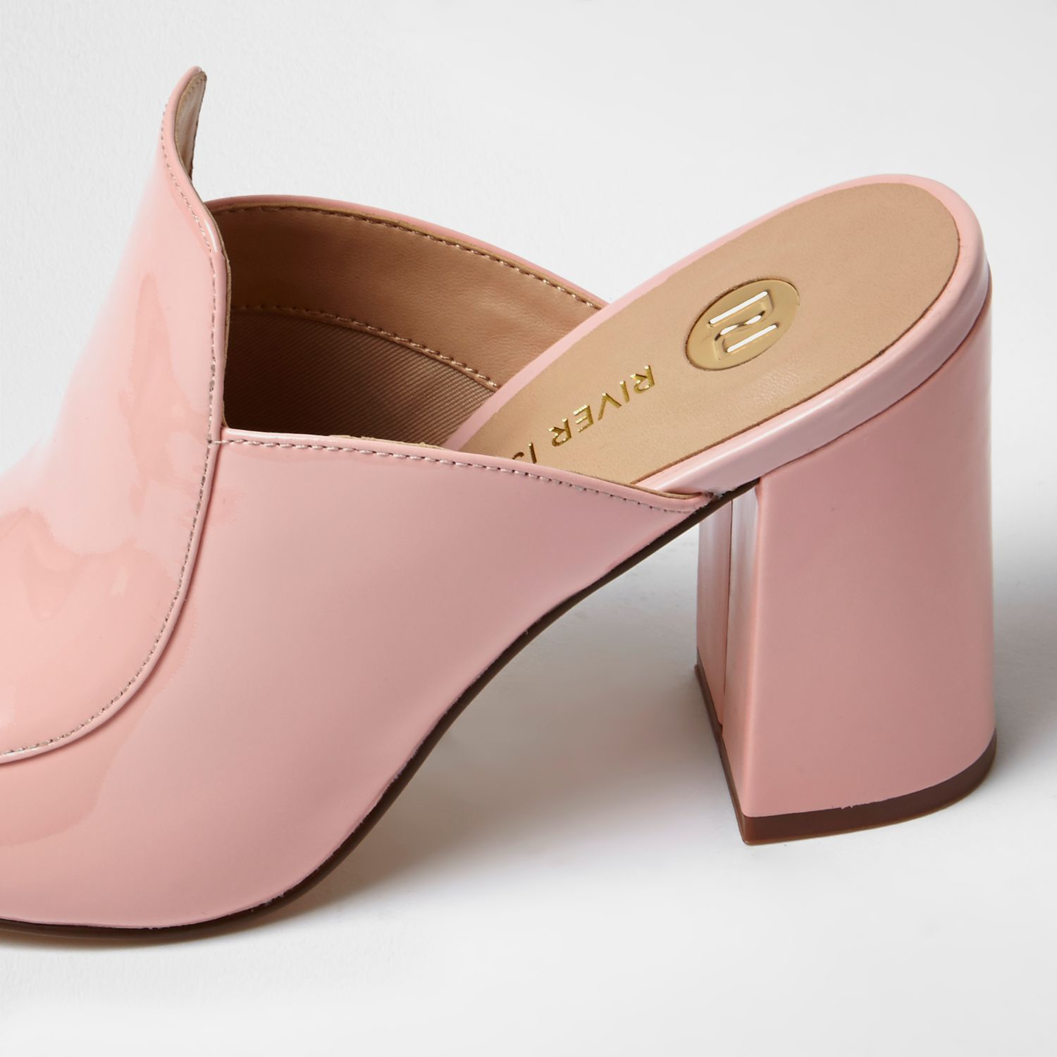 closed in block heels
