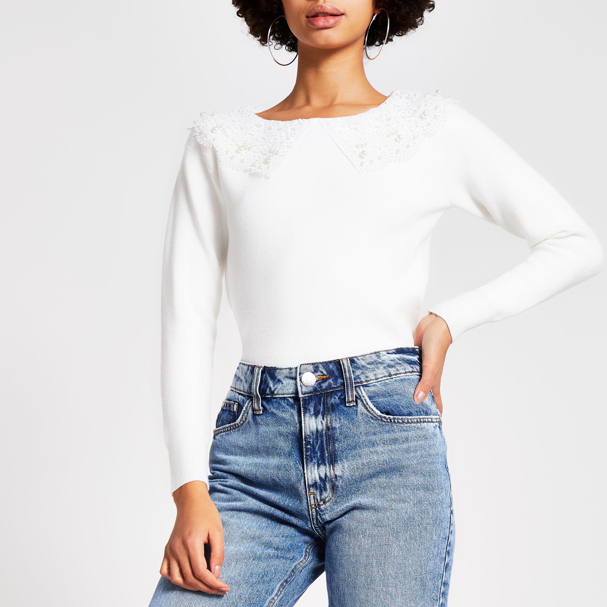 jumper with lace collar