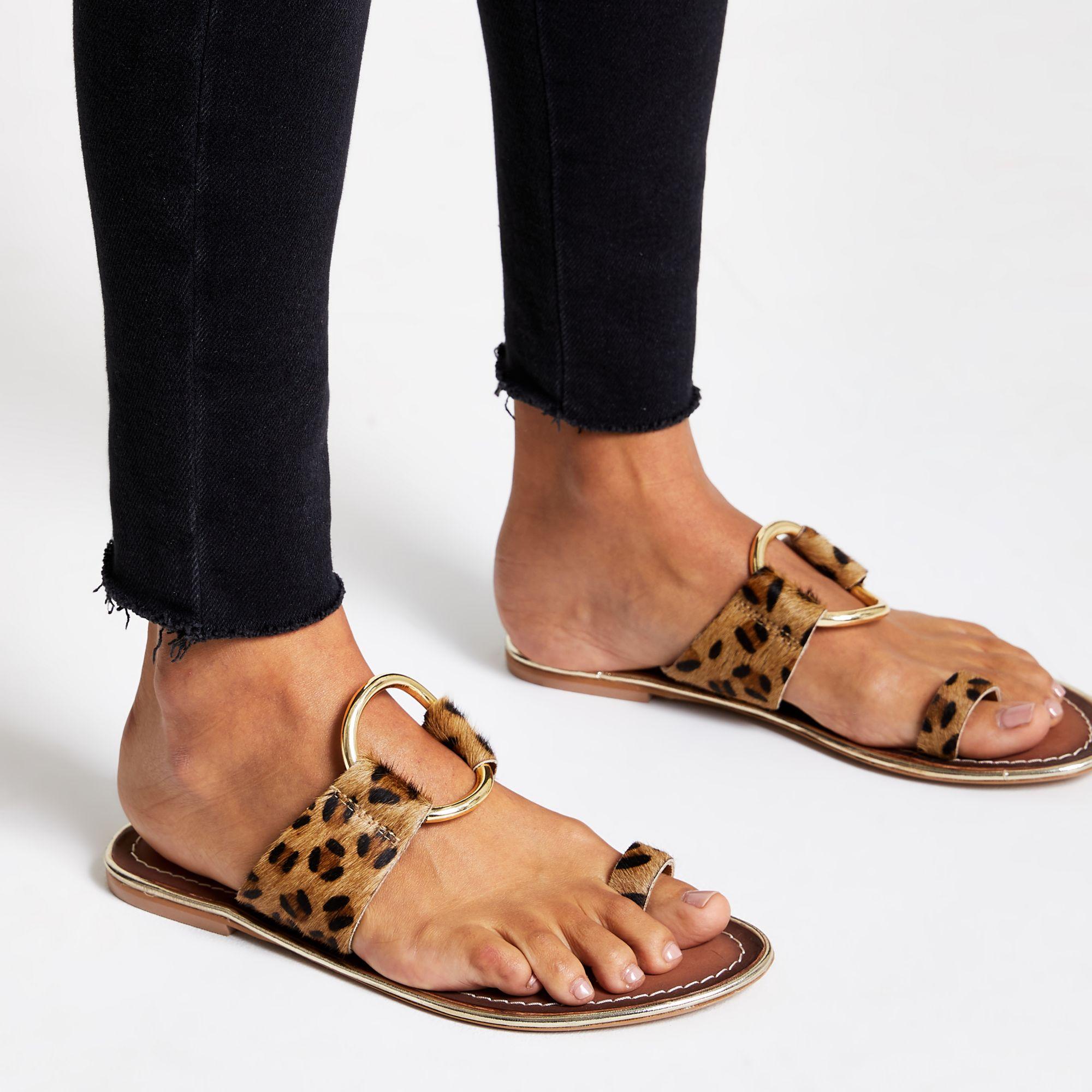 naturalizer black block heels
