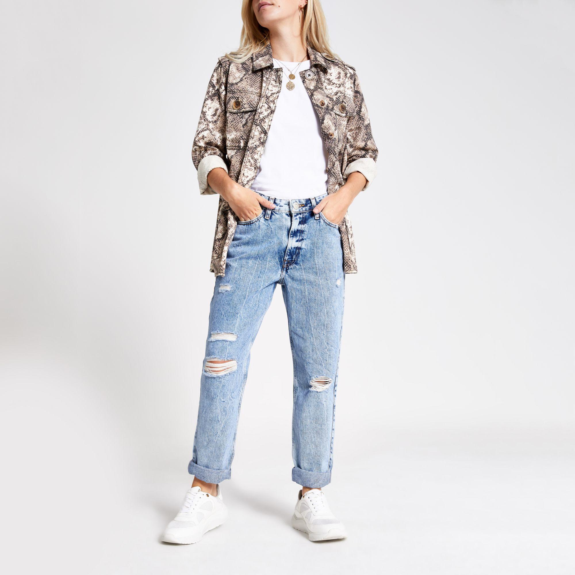 mom jeans light blue