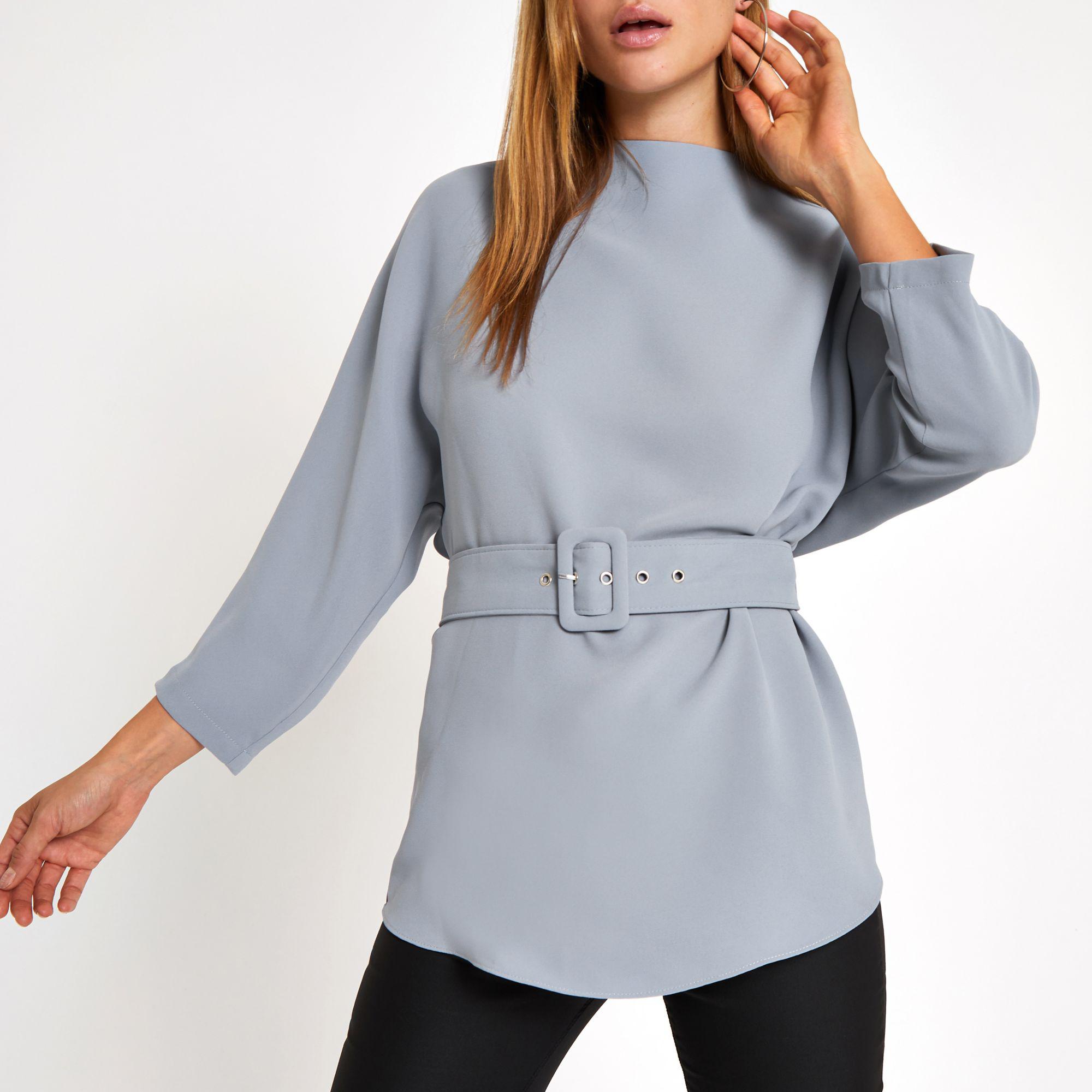 Loose Fit Belted Top in Grey (Gray) - Lyst