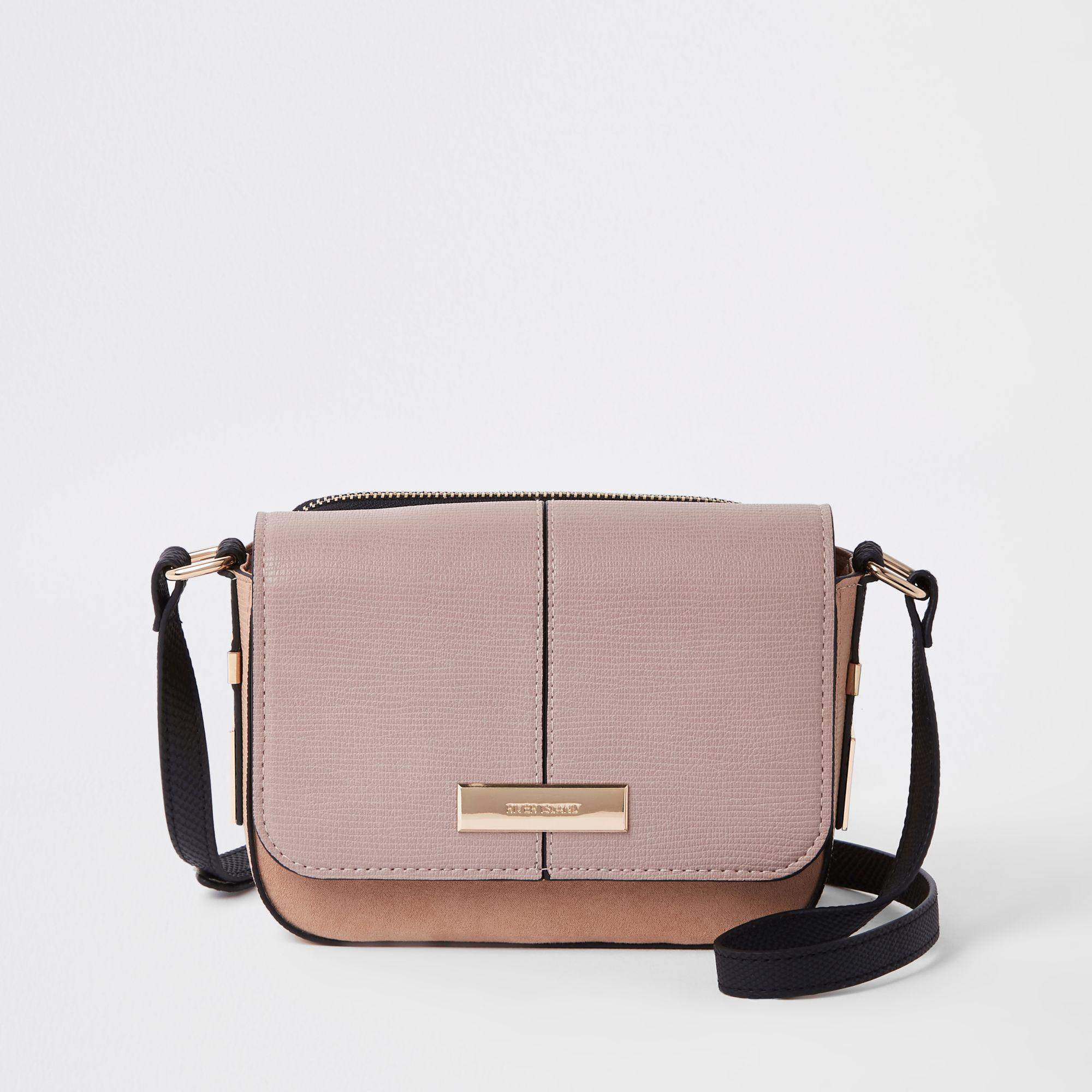 pochette river island