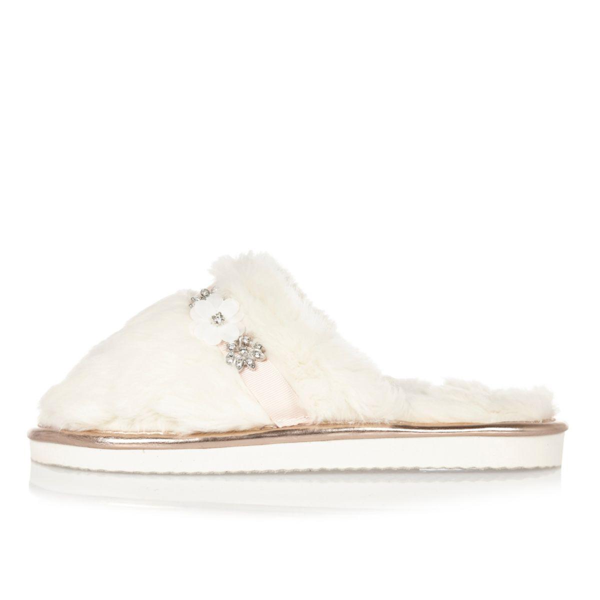 white fluffy mule slippers