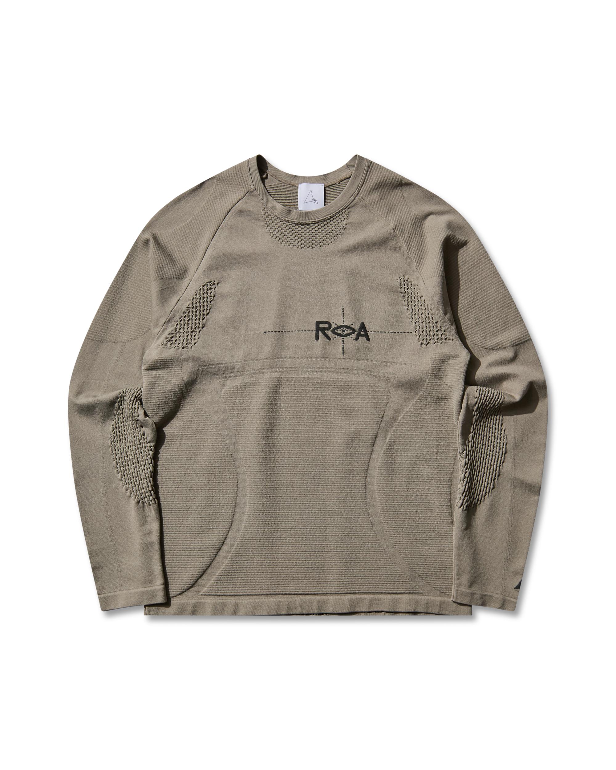 ROA Aune Seamless Knit Long Sleeve Sweatshirts in Natural for Men 