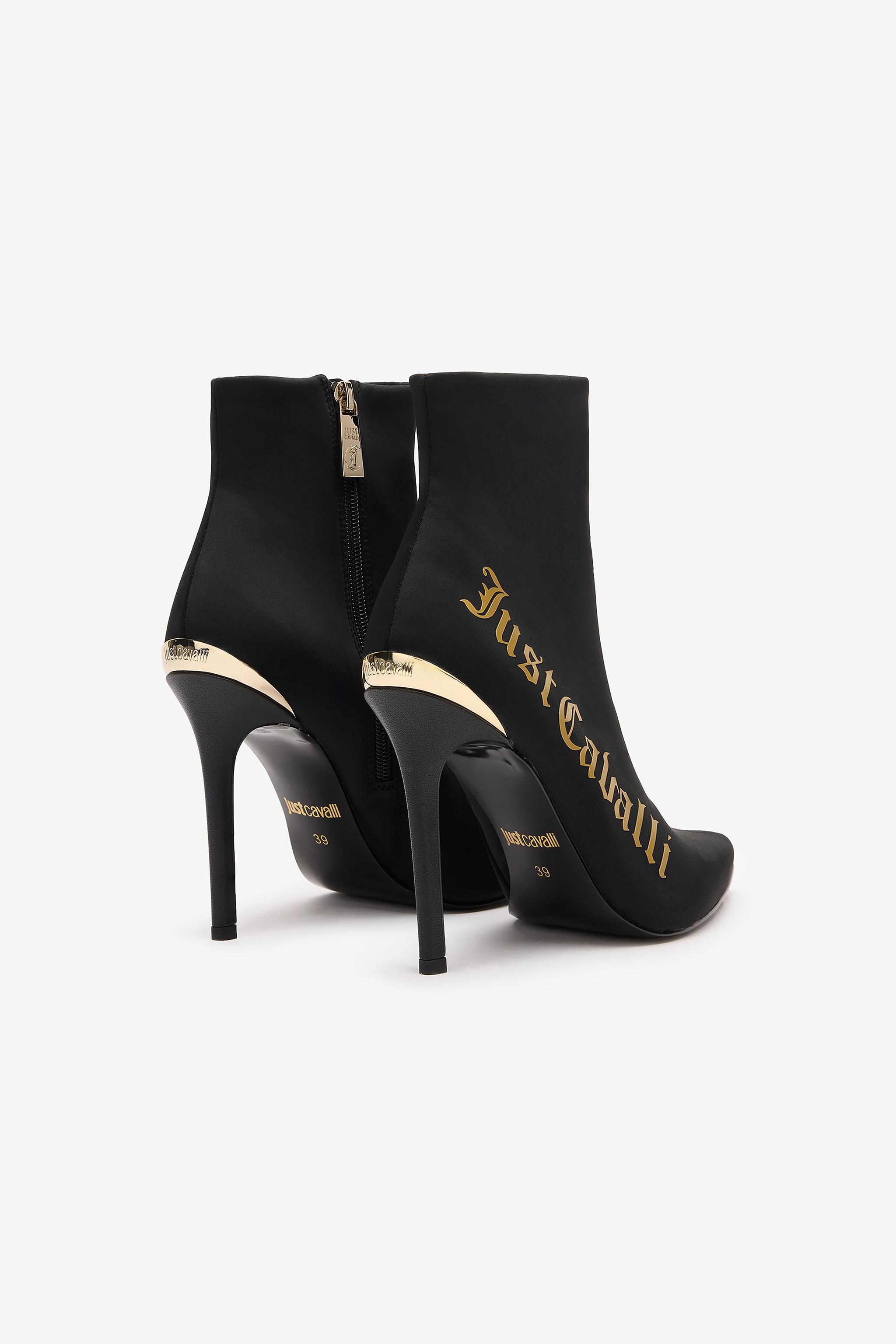 Roberto Cavalli Pointed-Toe Ankle Boots With Logo in Black Lyst UK