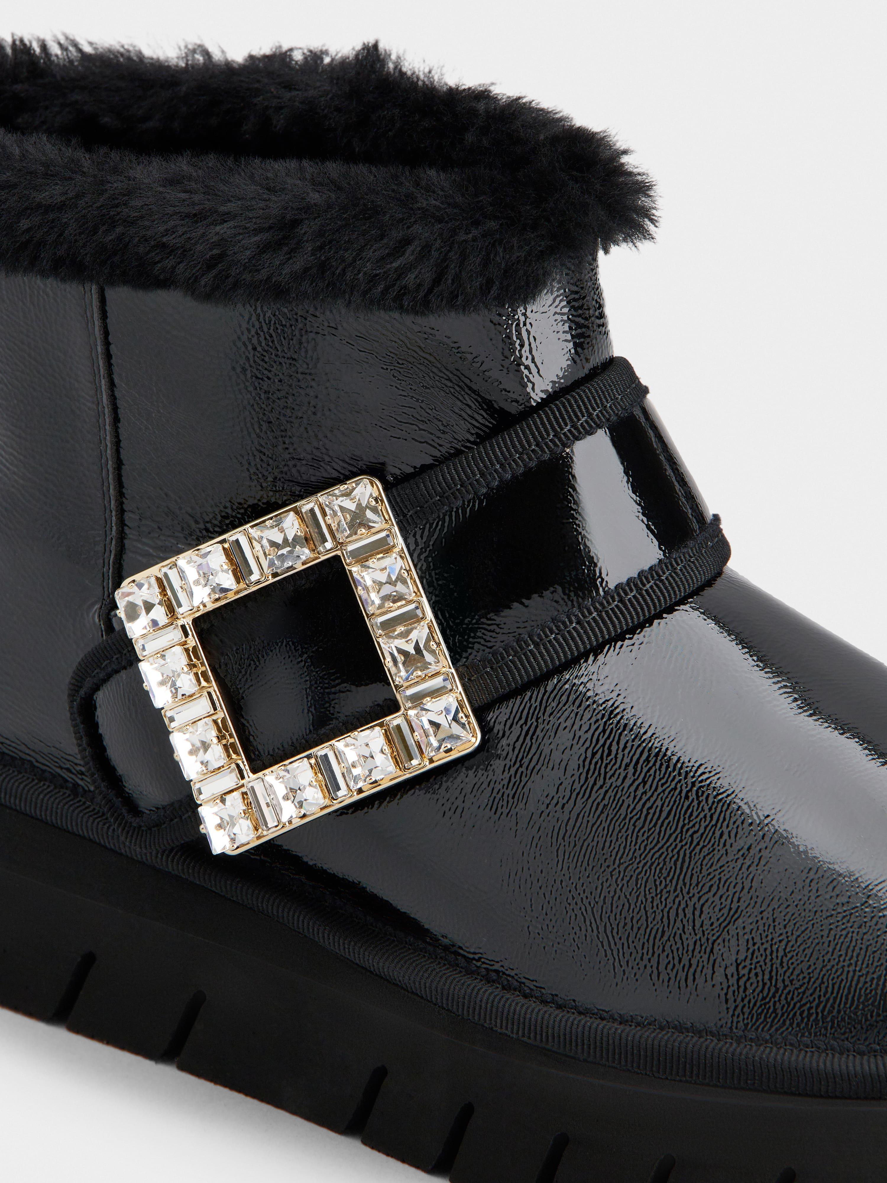 Roger Vivier Viv' Winter Fur Strass Buckle Ankle Boots in Black | Lyst