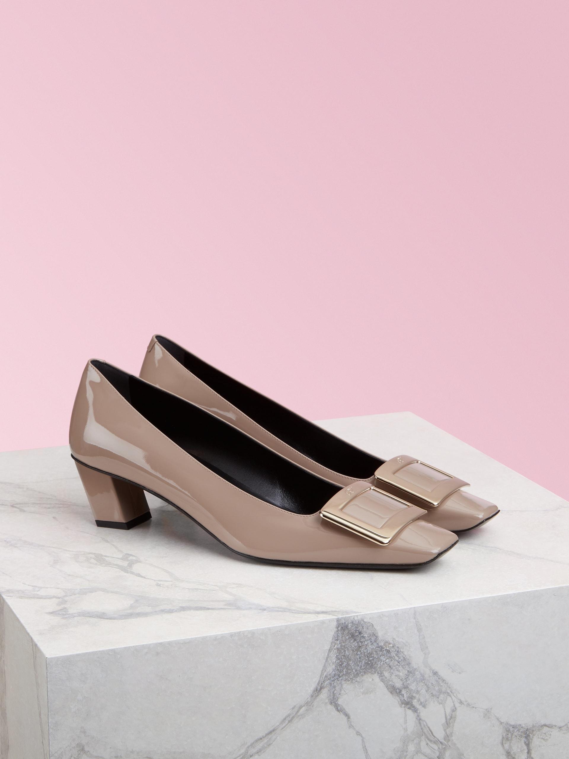 roger vivier belle pumps