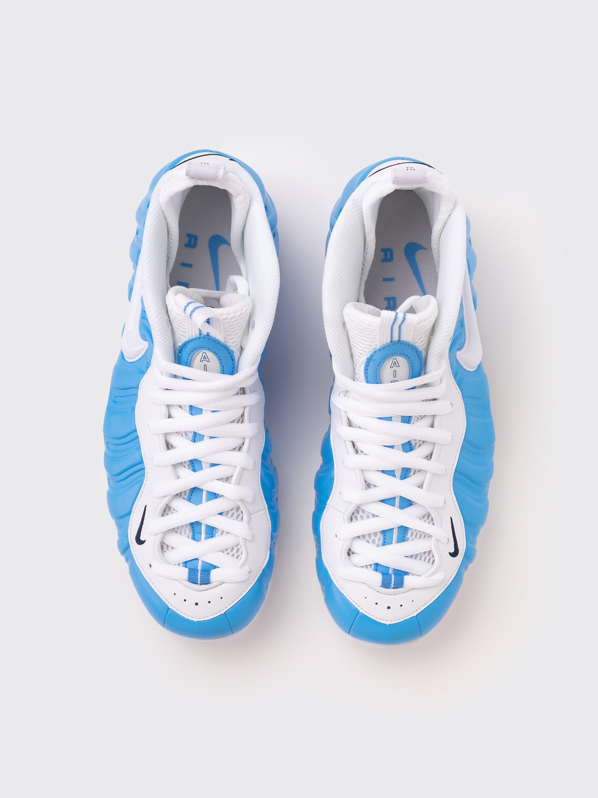 nike foamposite baby blue