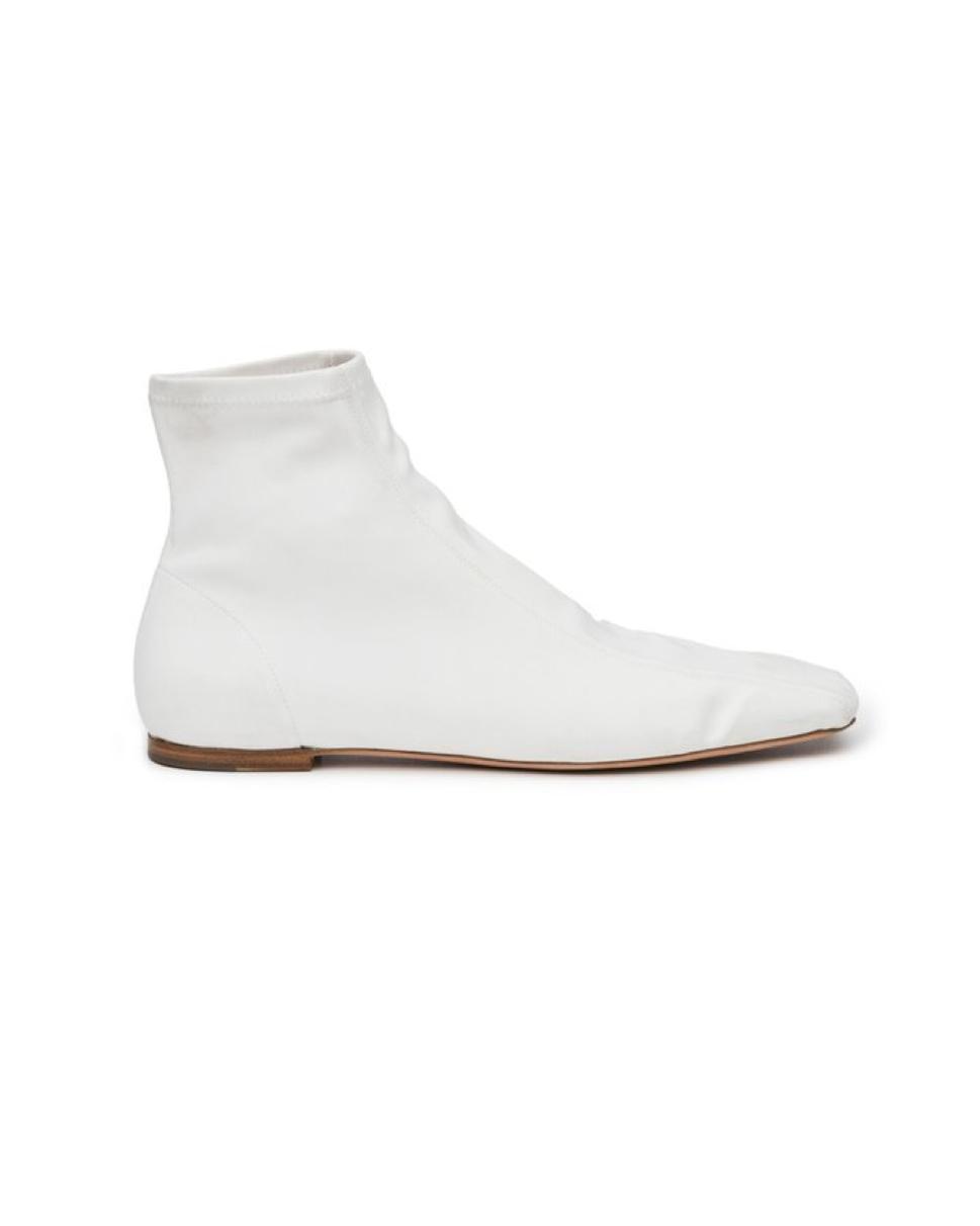 white flat booties