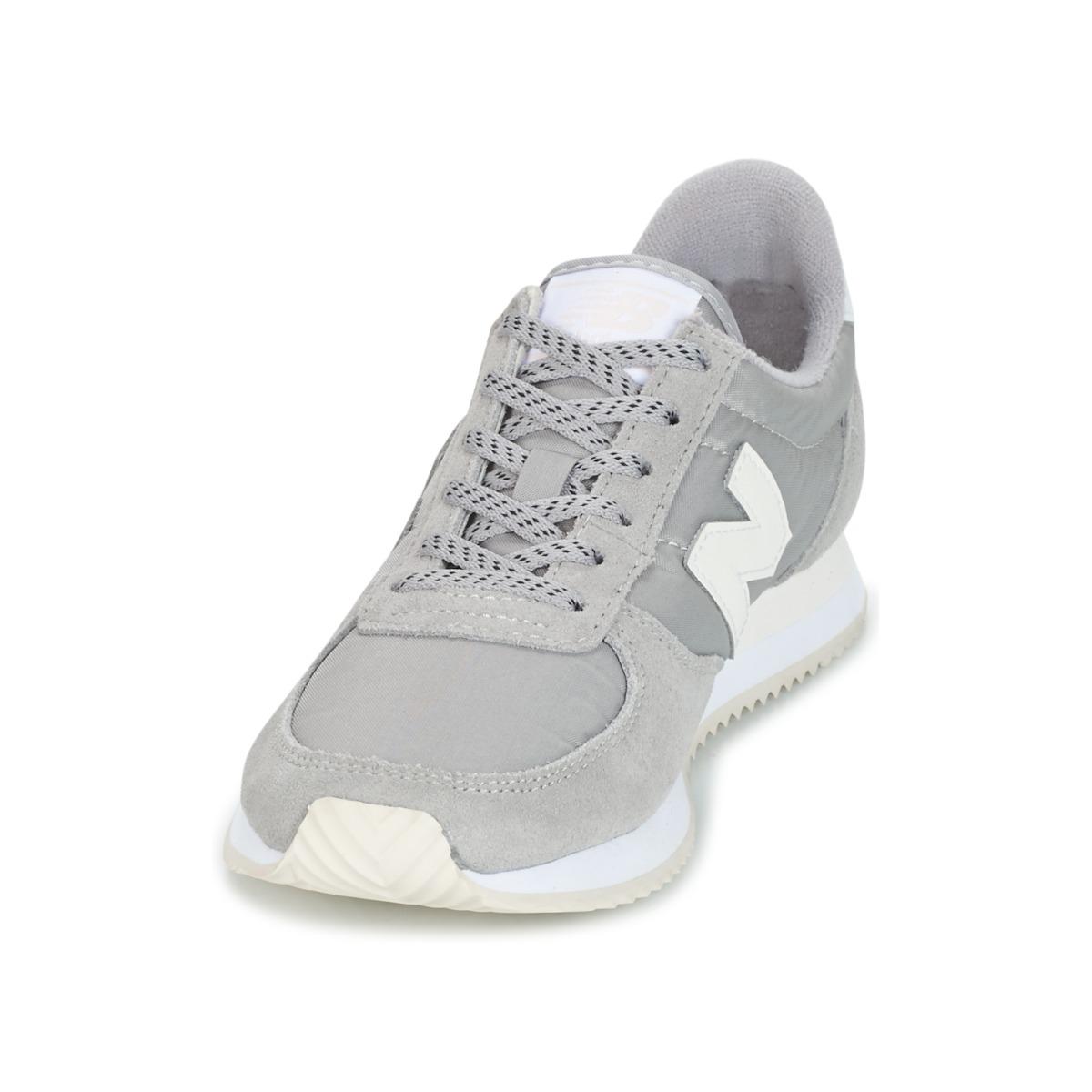 New Balance Wl220 Women S Shoes Trainers In Grey In Gray Lyst