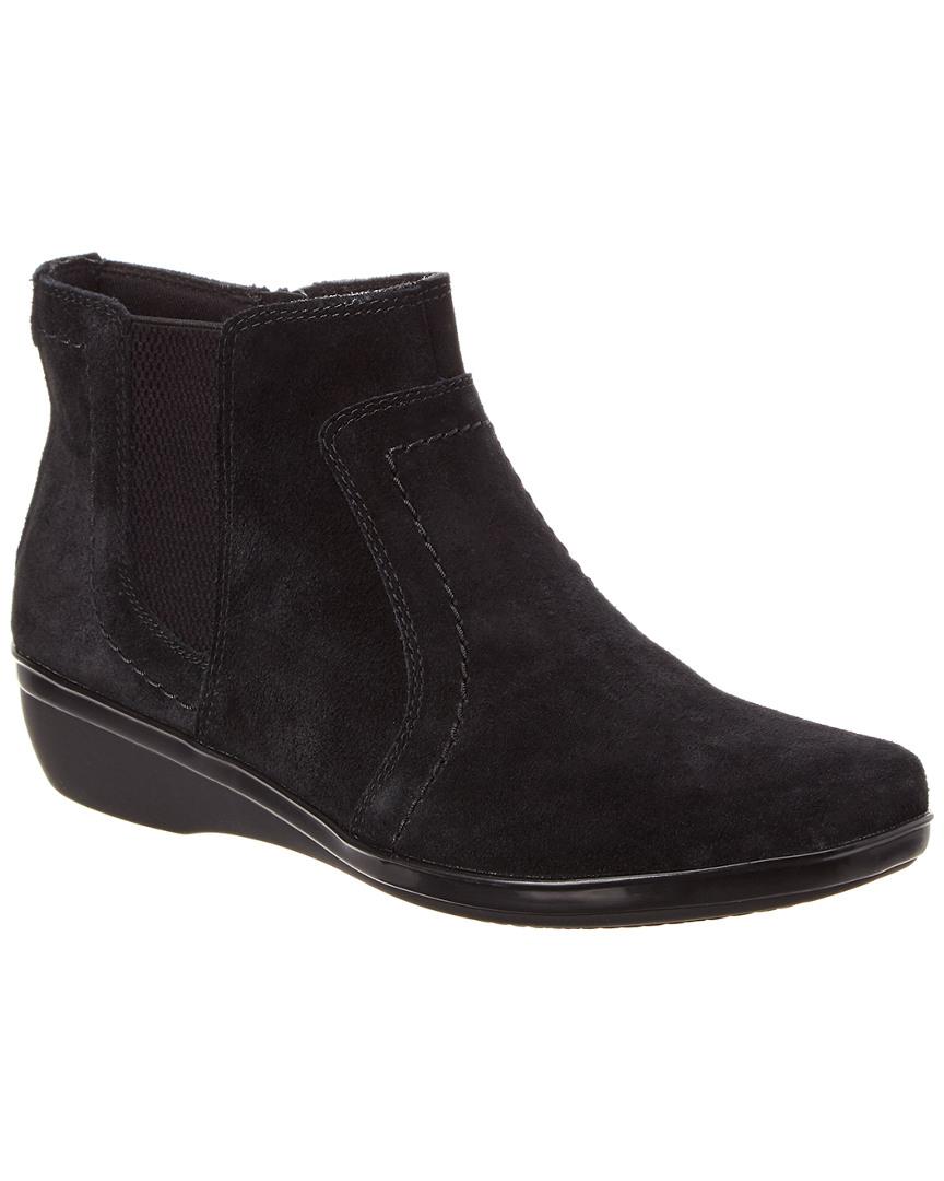 clarks women's everlay leigh ankle bootie