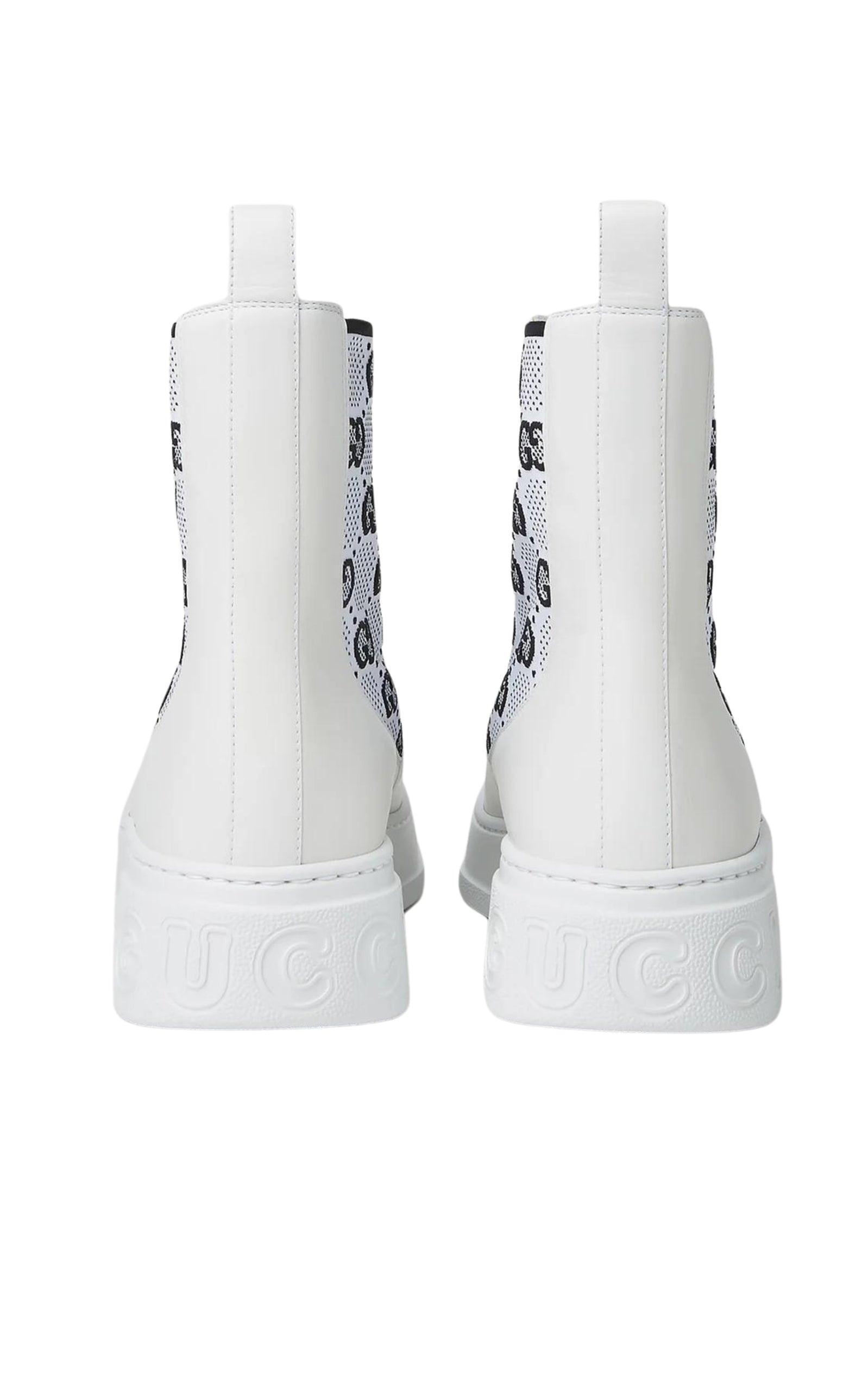 Gucci GG Supreme Panelled Chelsea Boots in White | Lyst