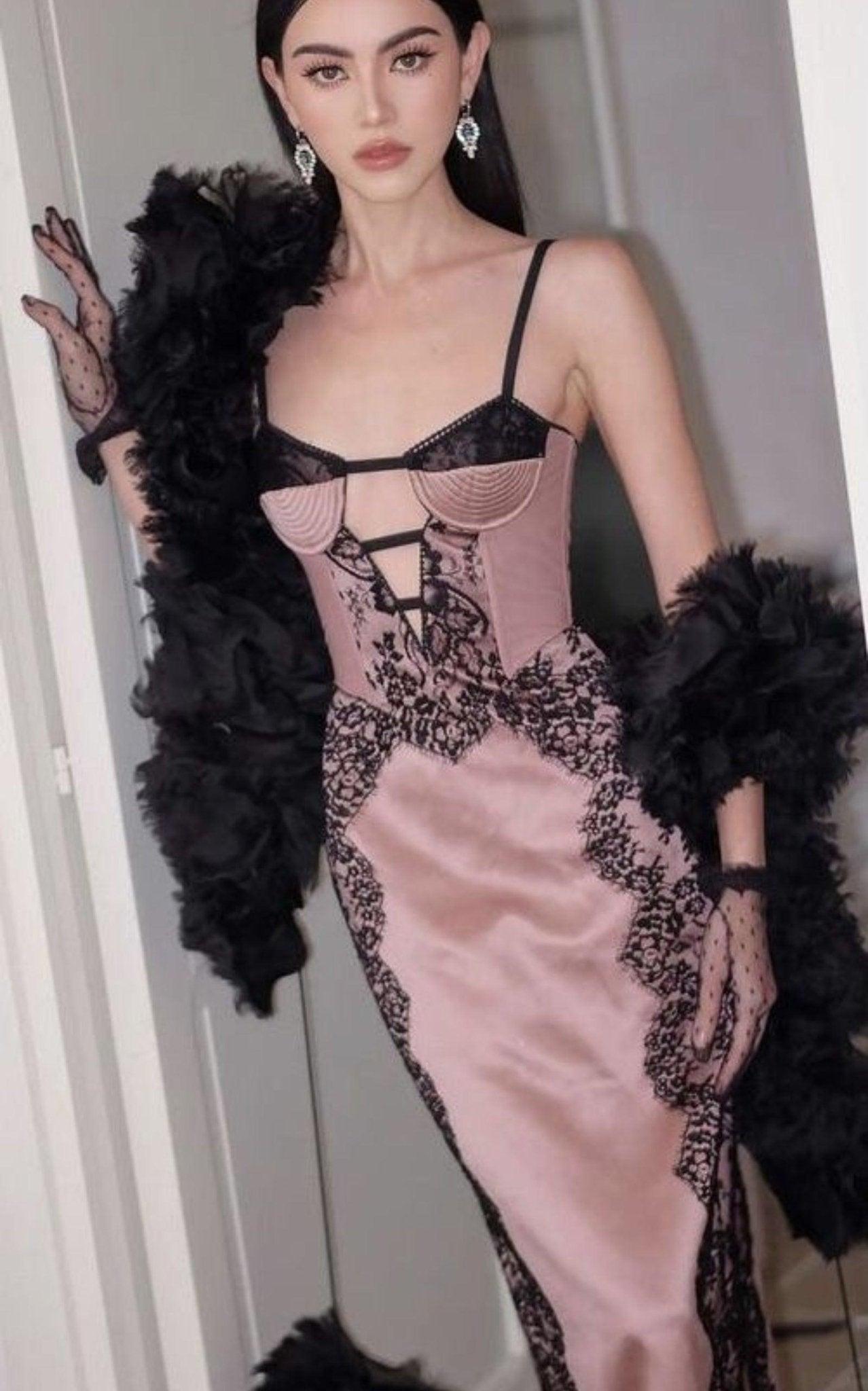 gucci pink and black lace dress Gucci Pink Silk Corset Dress with Lace Trim