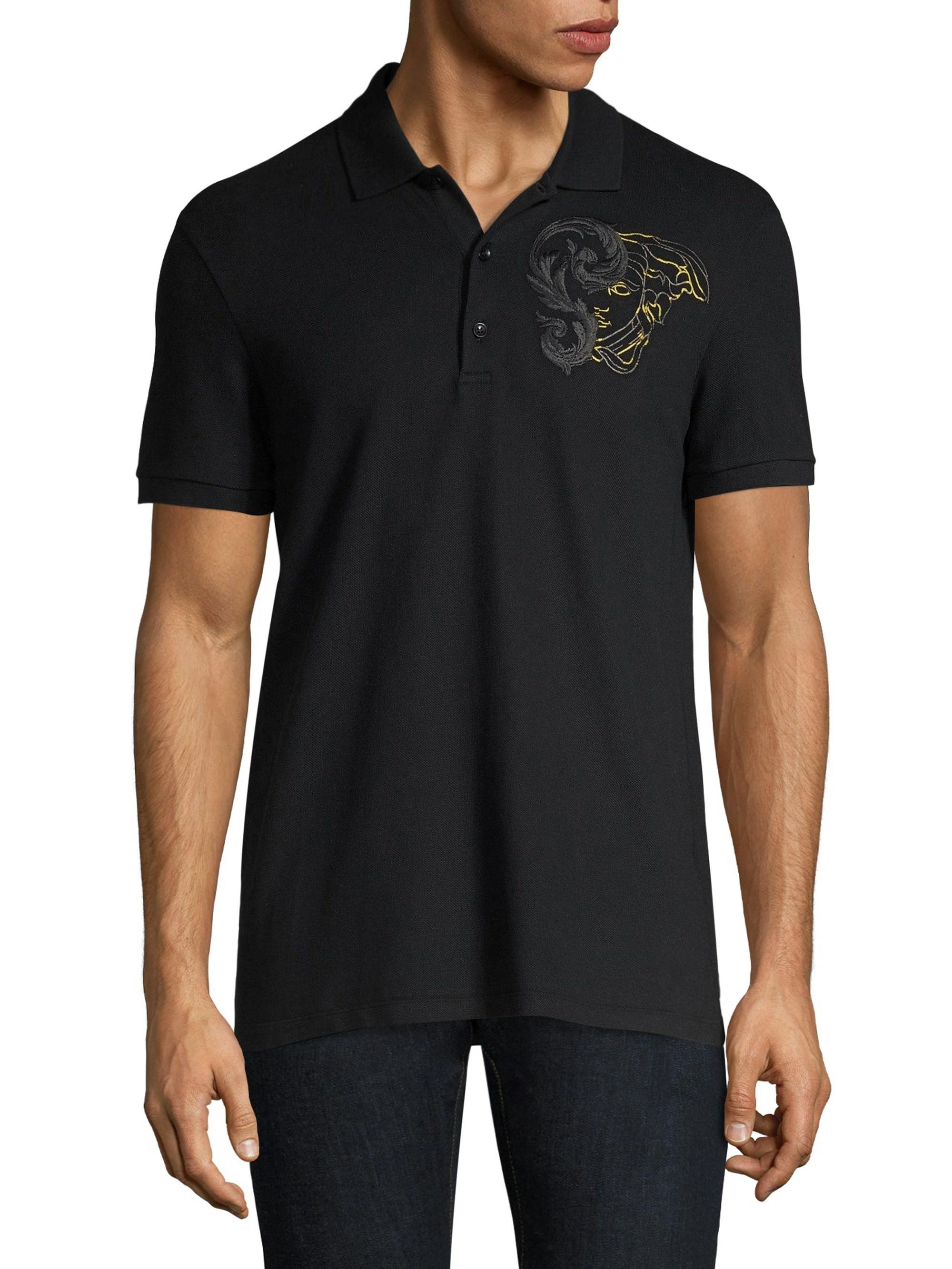 Gianni Versace Tshirt Medusa Logo, Men's Fashion, Tops & Sets, Tshirts &  Polo Shirts on Carousell