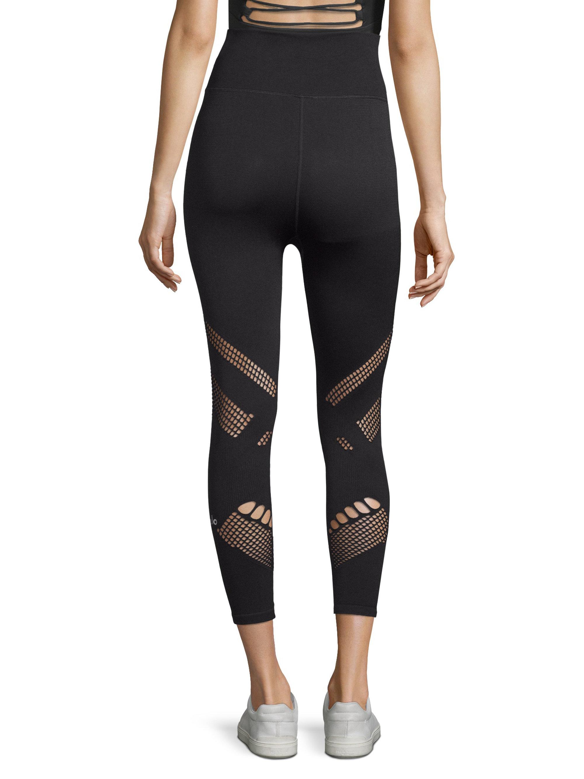 Alo Yoga High Waist Seamless Radiance Capri Legging in Black | Lyst