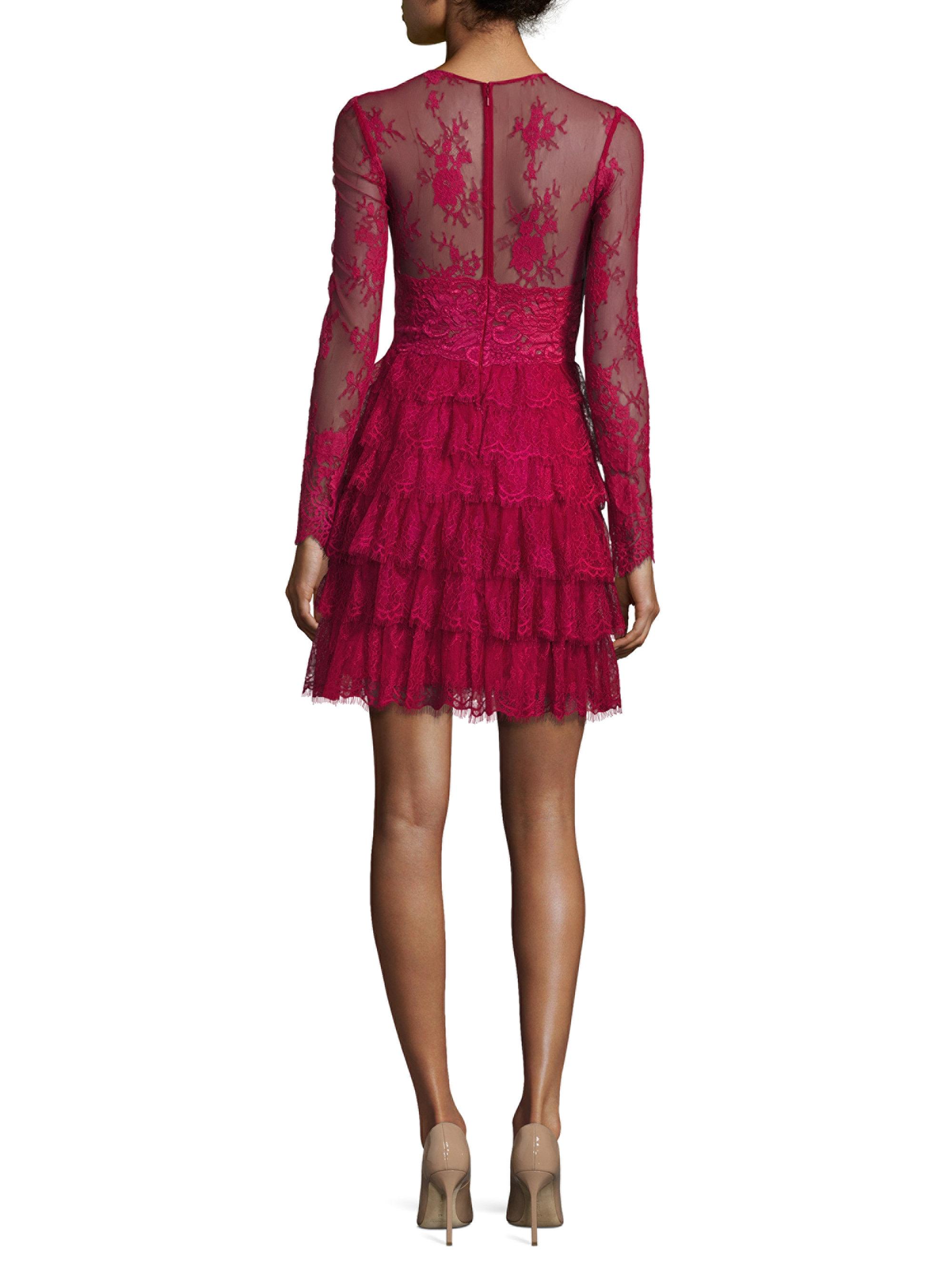 monique lhuillier red floral lace gown