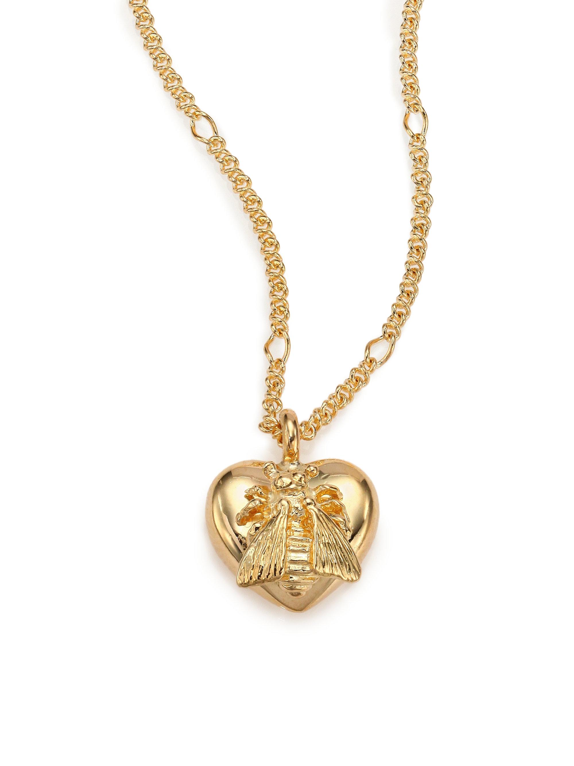 Gucci 18k Yellow Gold Bee Heart Pendant Necklace in Metallic