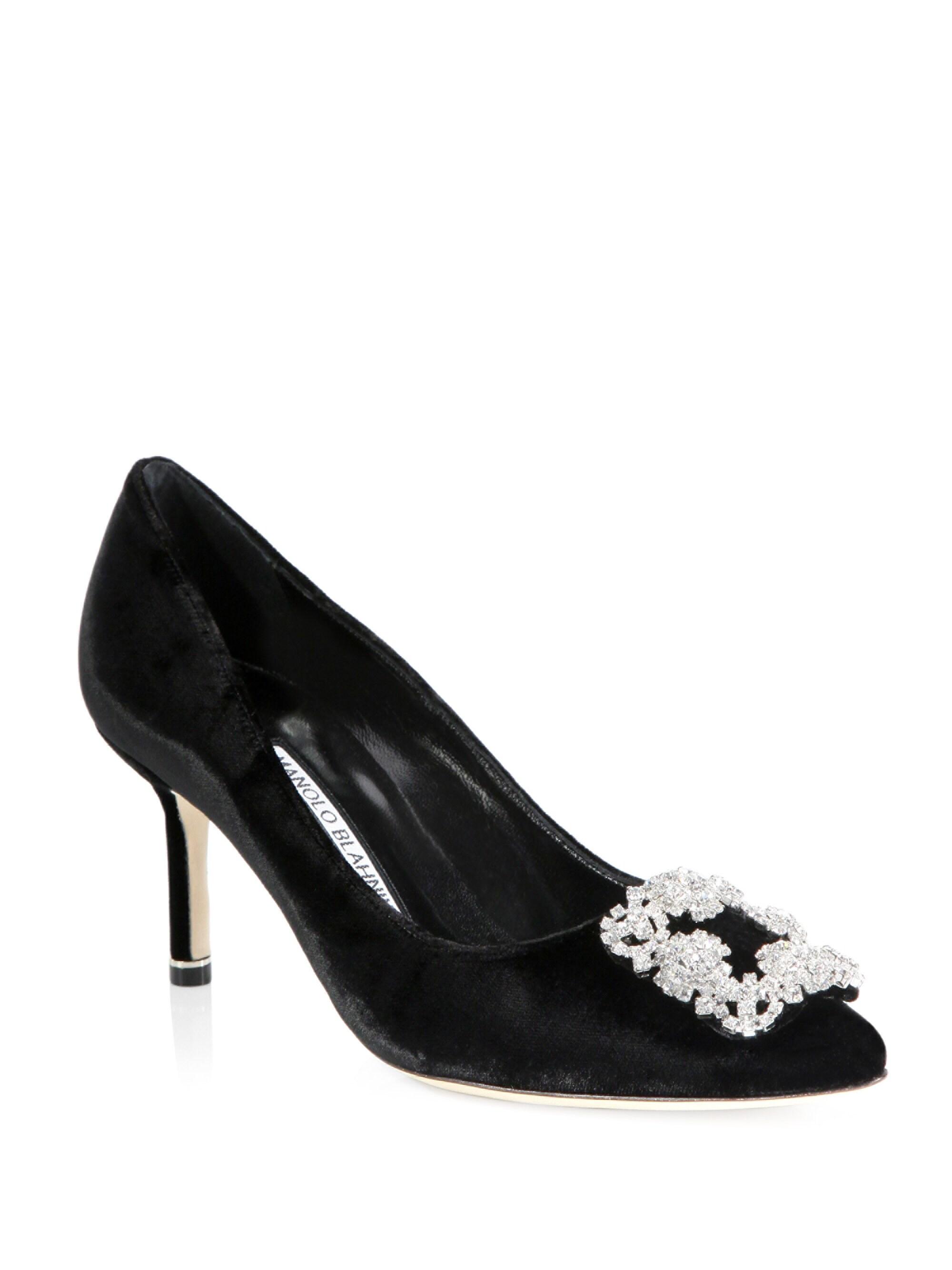 manolo blahnik hangisi saks