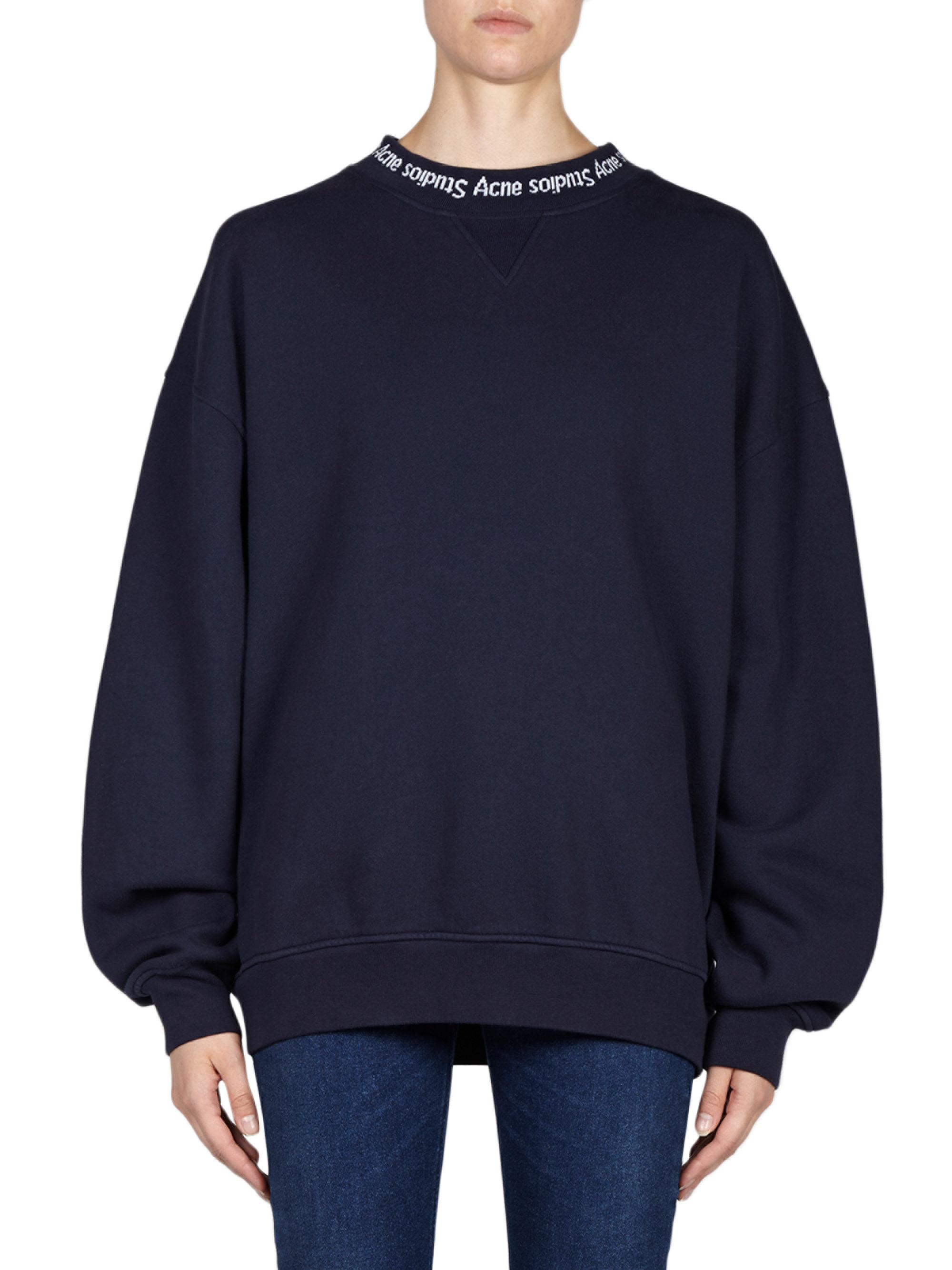 sweatshirt with puffy sleeves