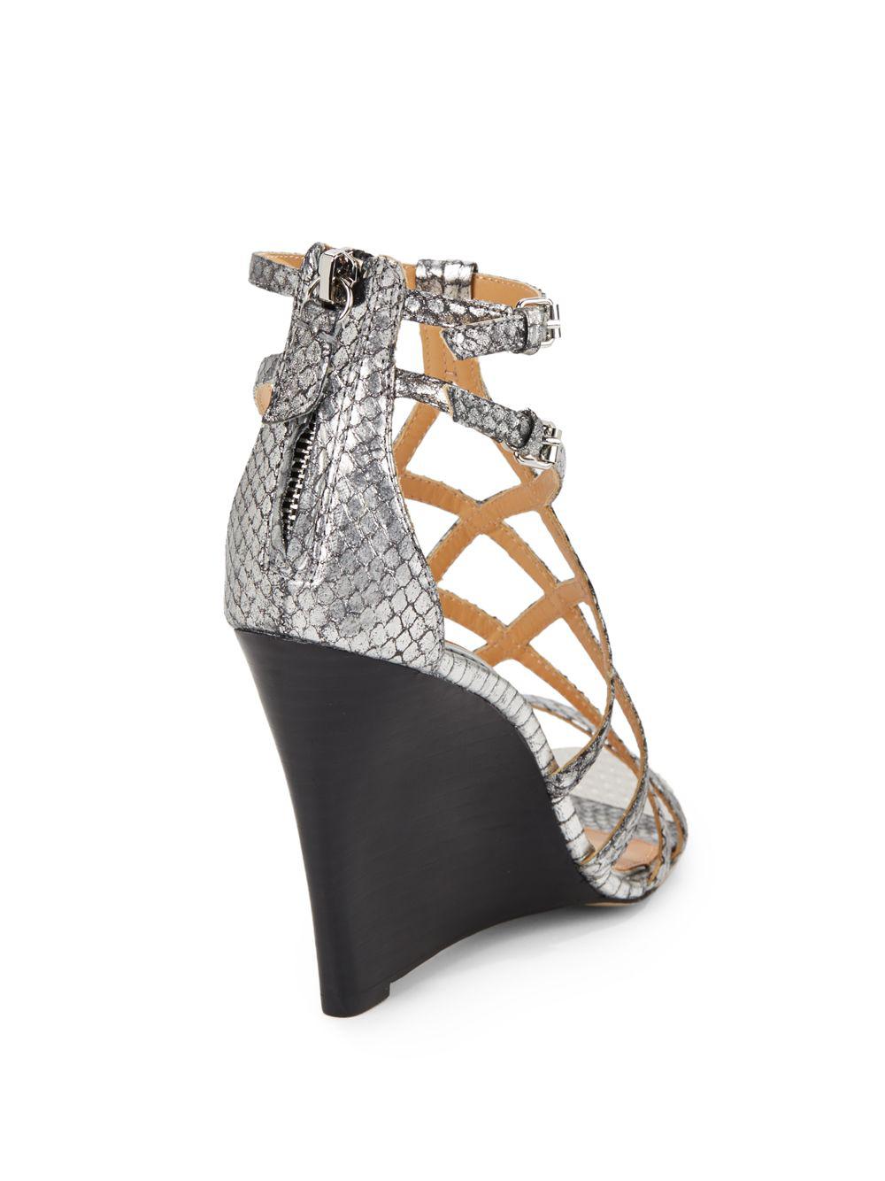badgley mischka wedge sandals