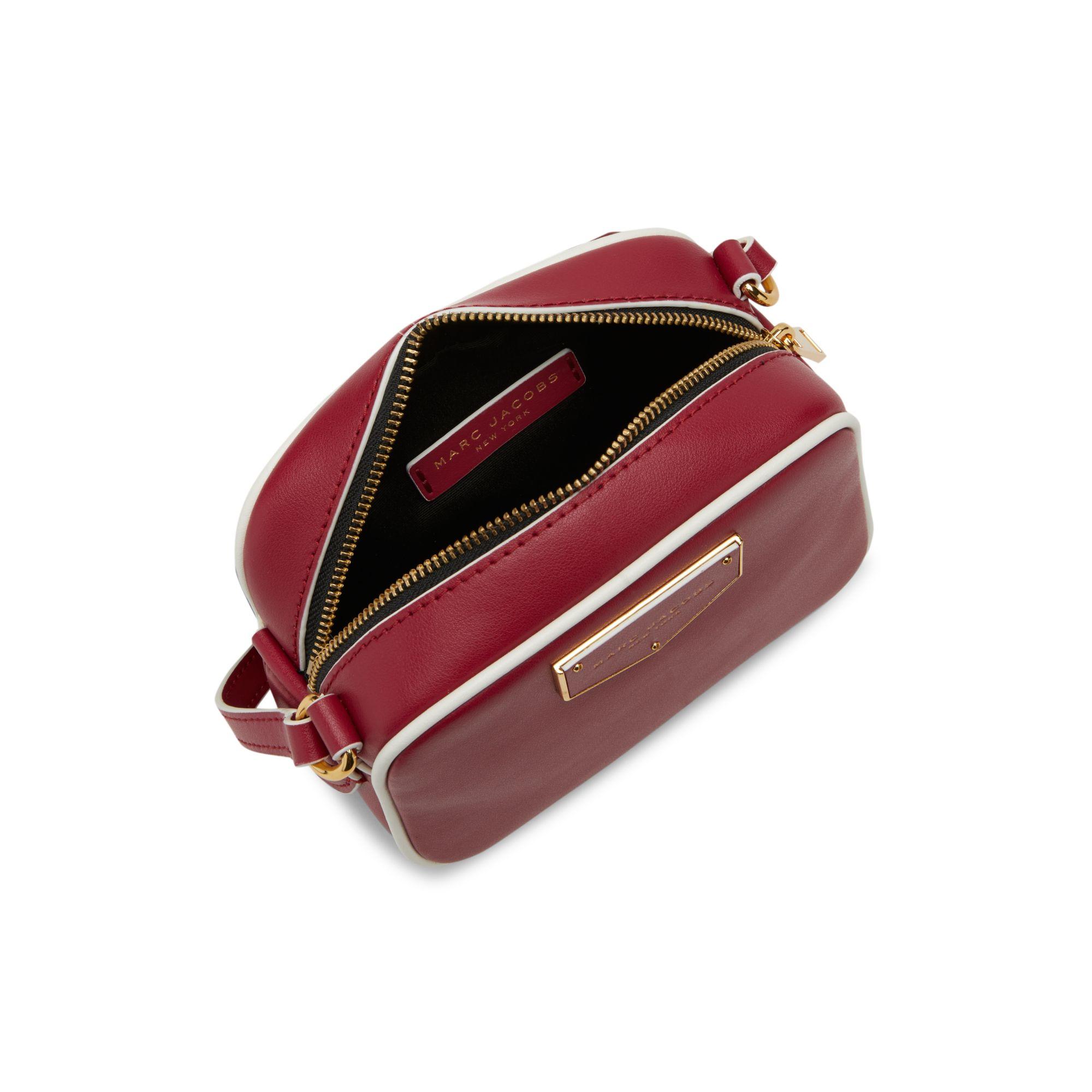 Marc Jacobs Voyager Leather Square Crossbody Bag in French Grey (Red