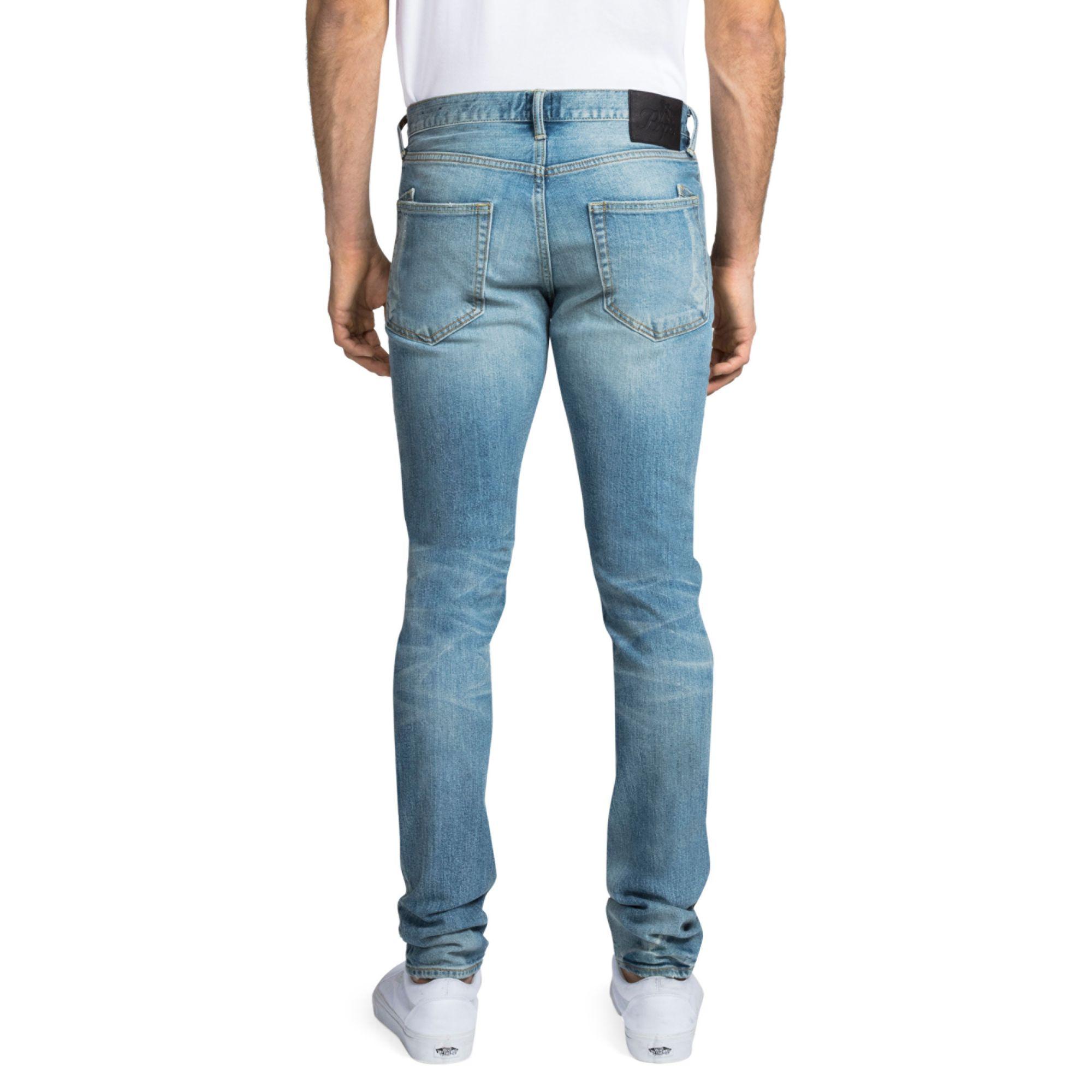 light wash knee ripped jeans