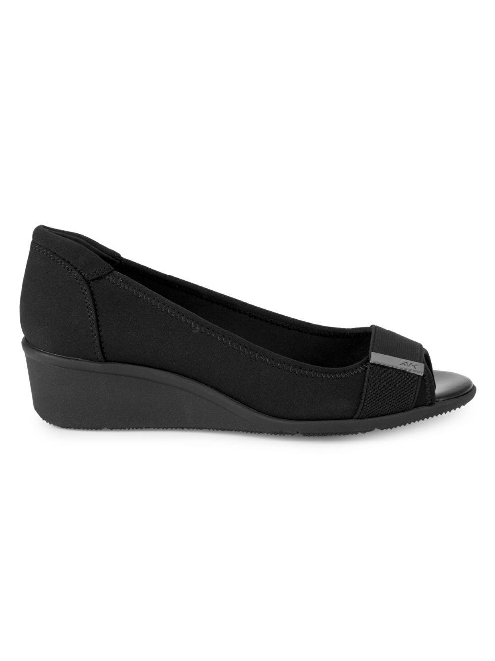 Jinnett Peep toe Wedge Shoes
