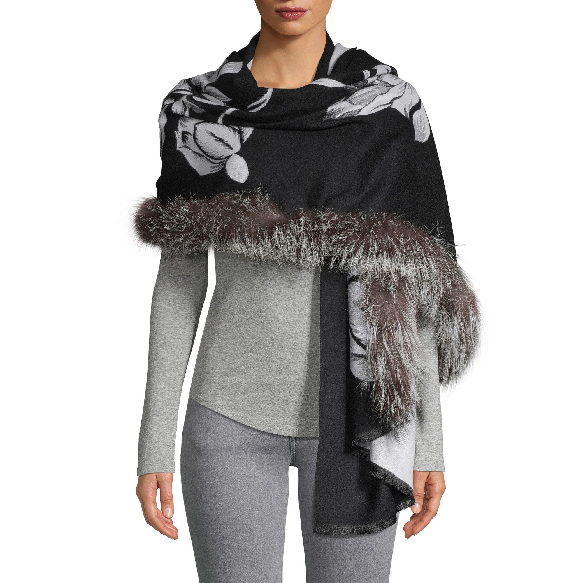 shawl with fur trim
