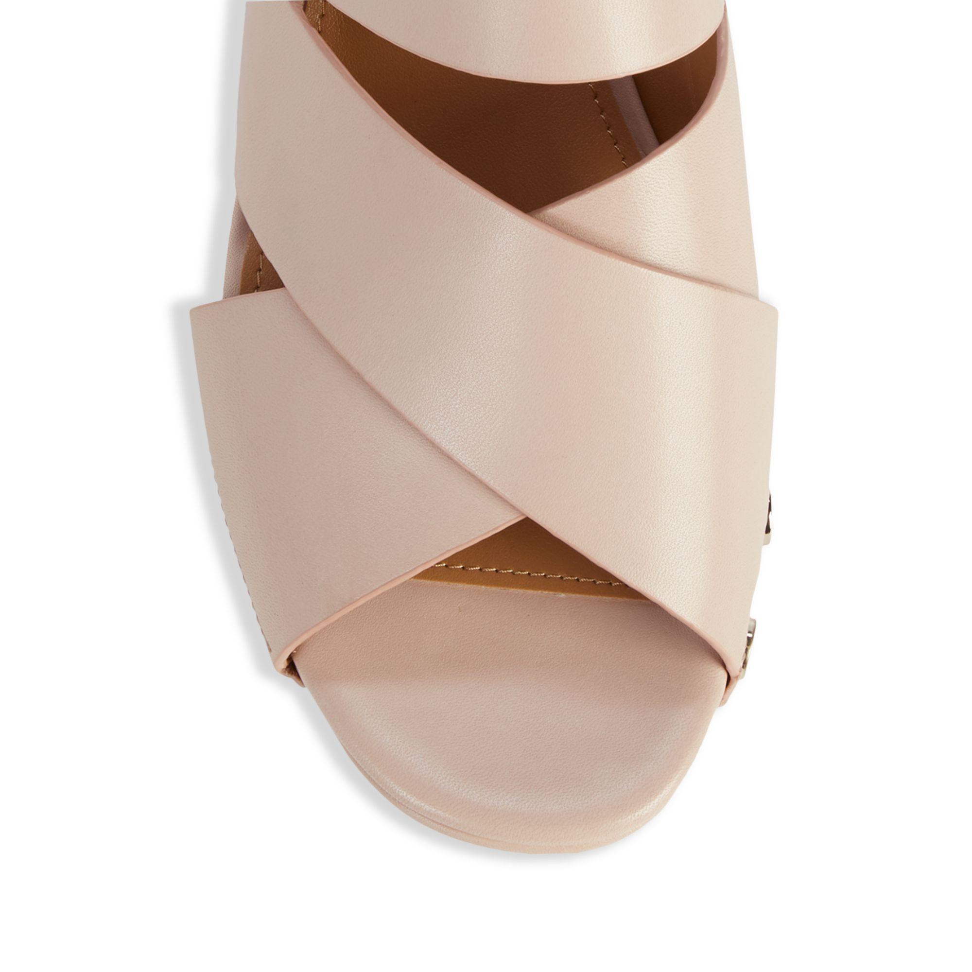 marc fisher bianka wedge