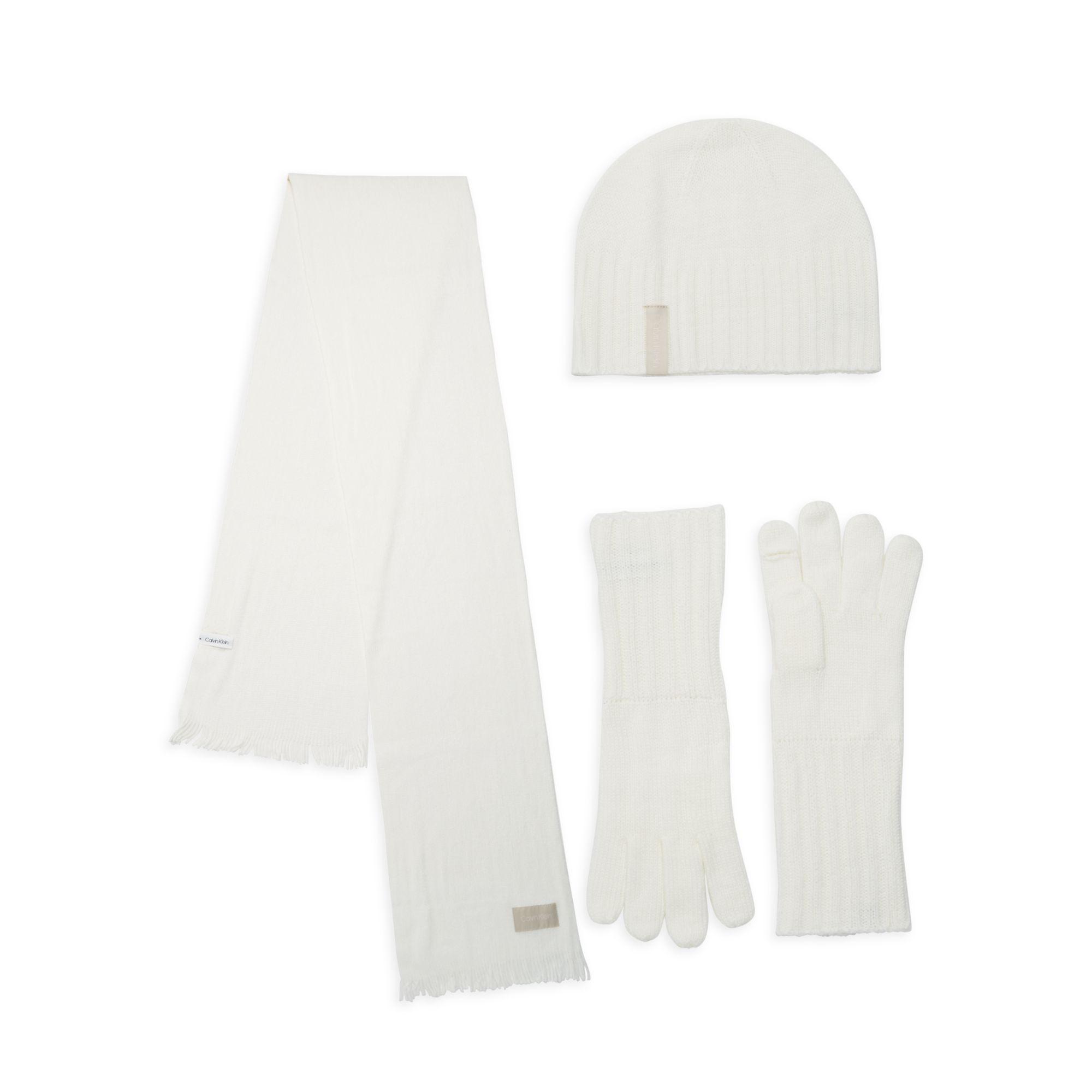 cream scarf and gloves