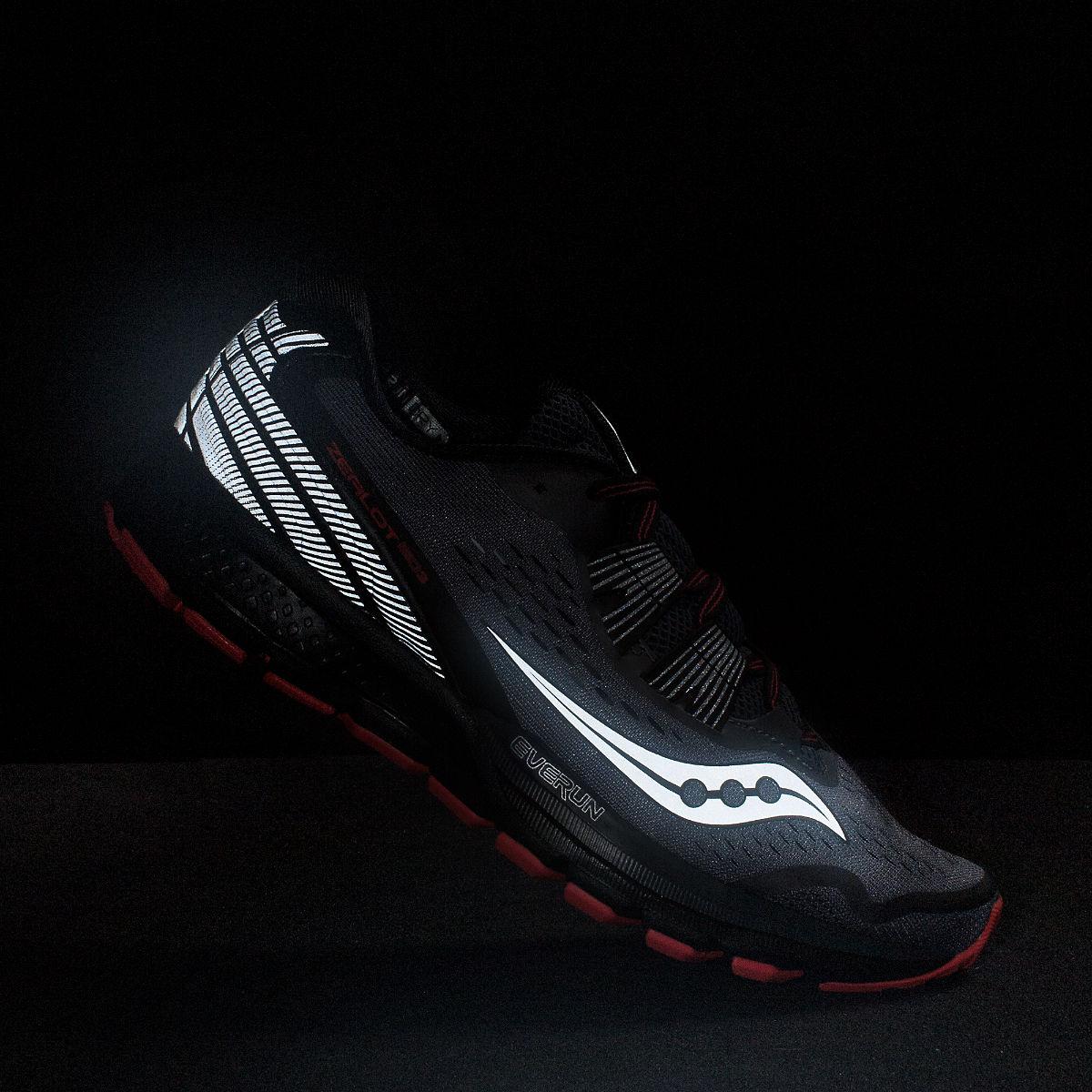 saucony zealot iso argento