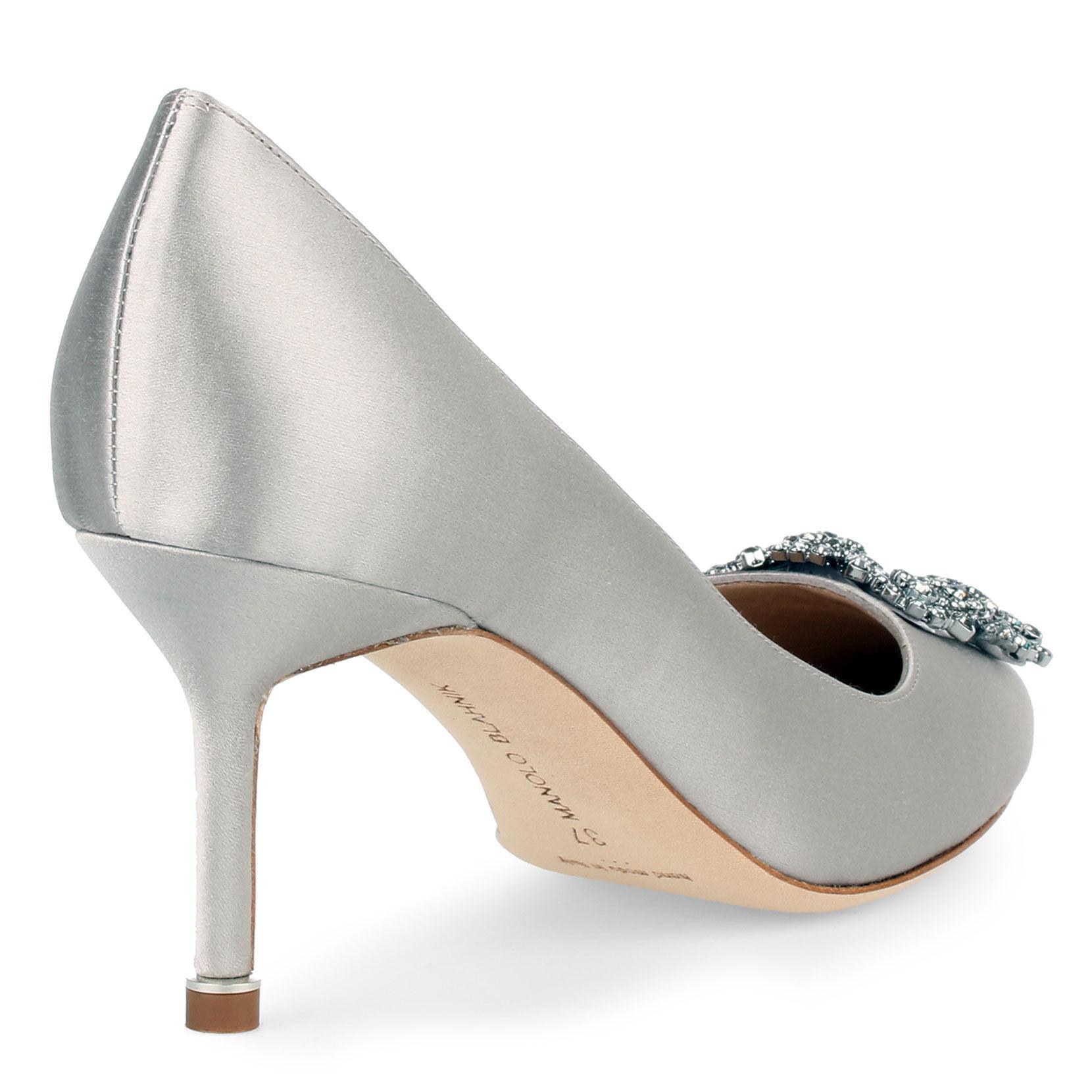 manolo blahnik hangisi 70 embellished satin pumps