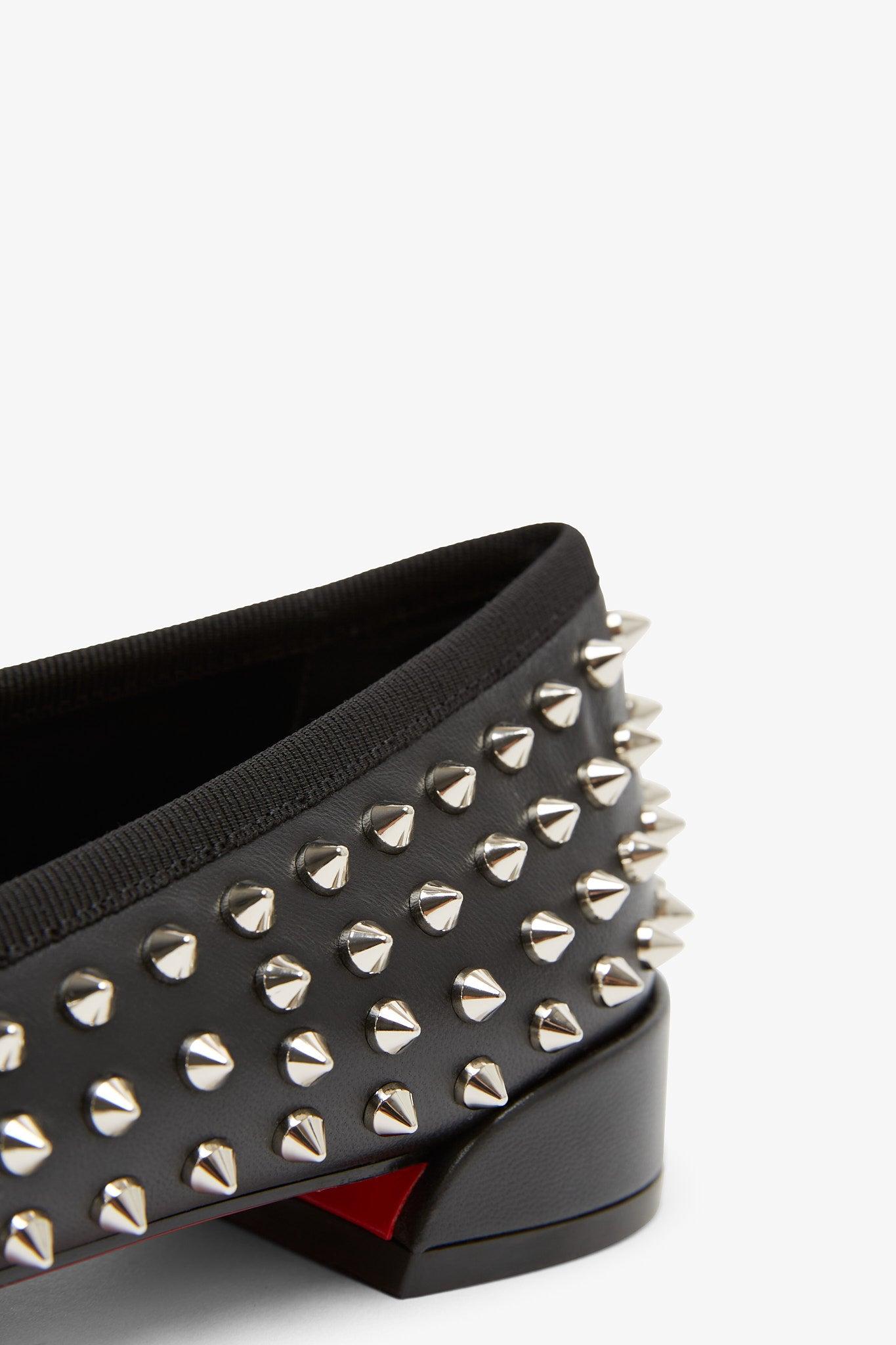 【Christian Louboutin】 Pilouta Jane spiked patentレザーバレ Pilouta Jane spiked patent leather ballet flats in black