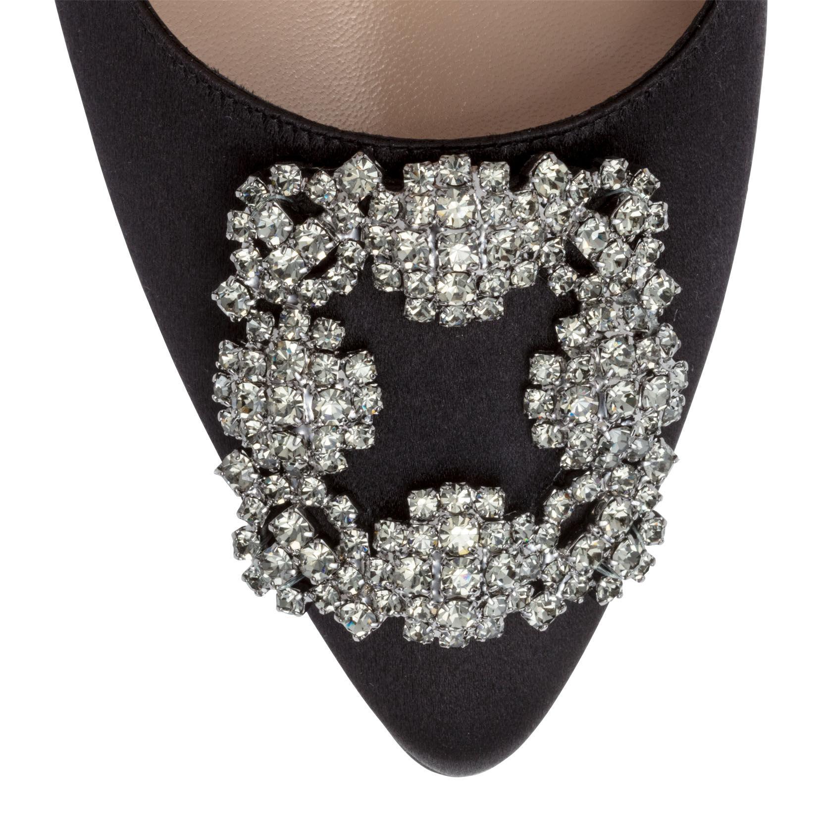 manolo blahnik hangisi 70 embellished satin pumps