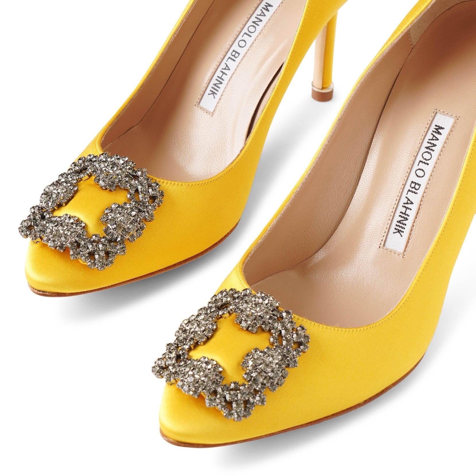 manolo blahnik hangisi yellow