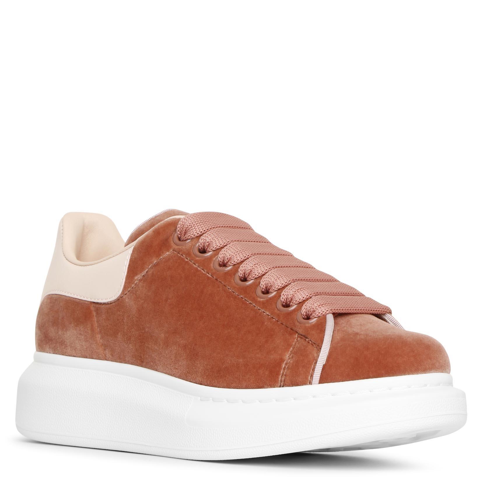 Alexander McQueen Velvet Rose Gold Classic Sneakers in Pink - Lyst