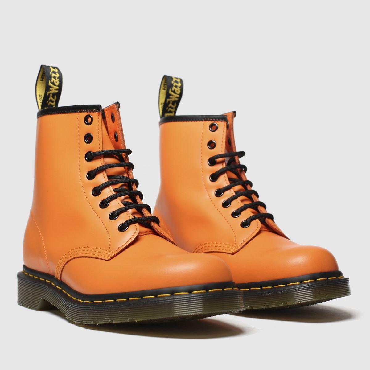 Dr. Martens 1460 Smooth Leather in 