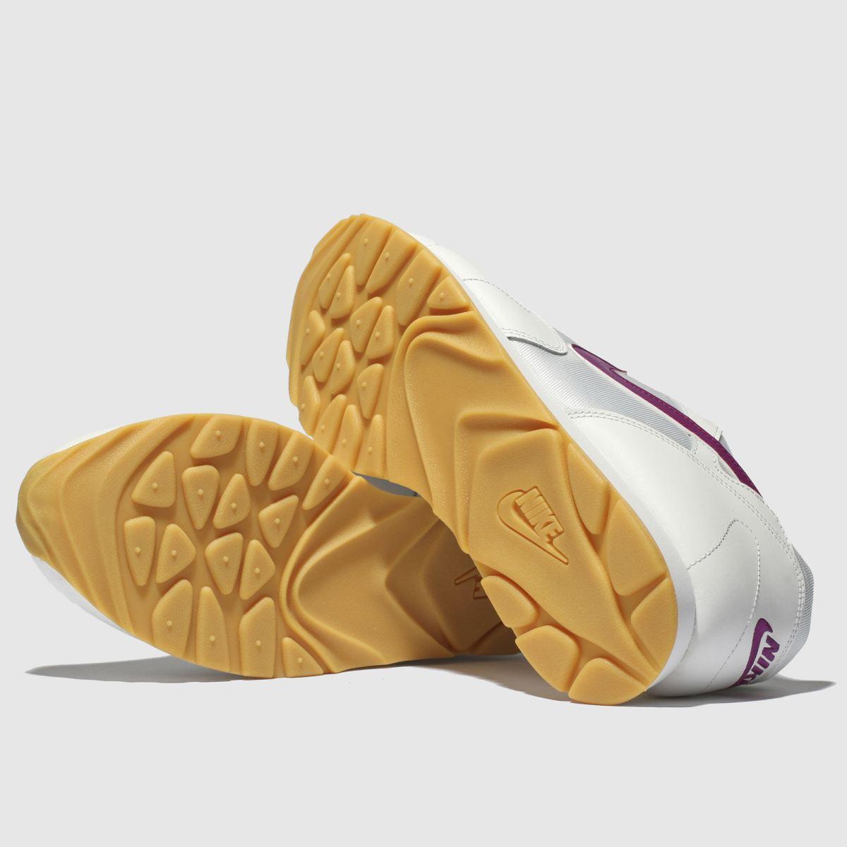 nike outburst burgundy