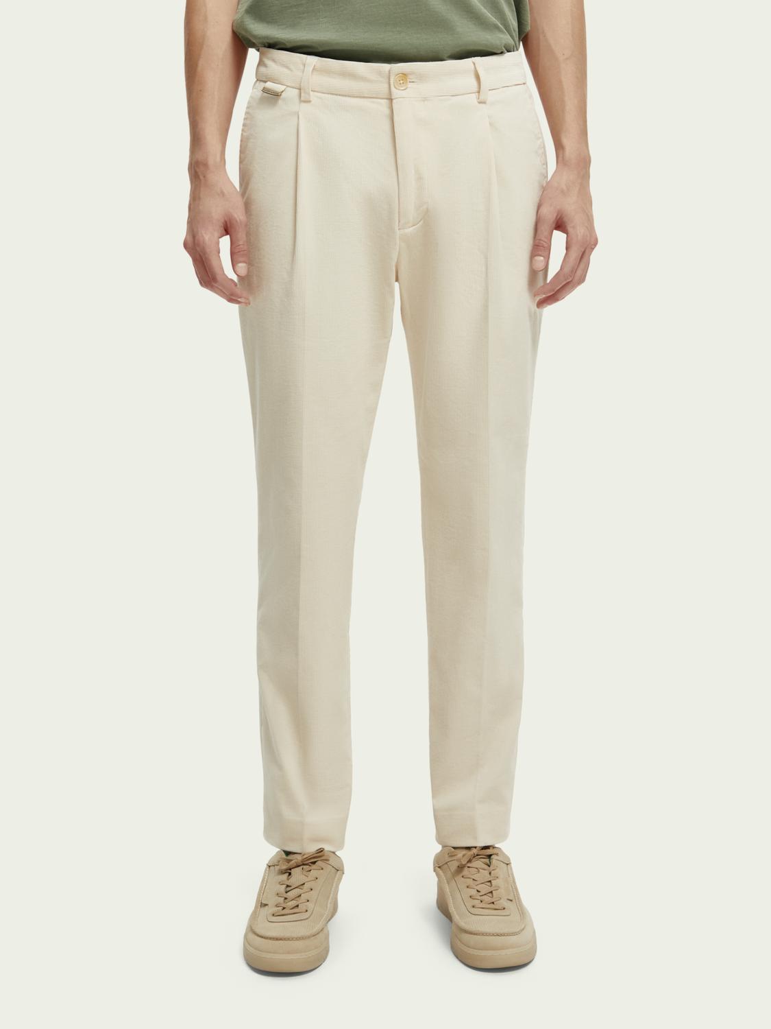 Scotch & Soda The Blake Regular Slim Fit Pleated Corduroy Chino in ...