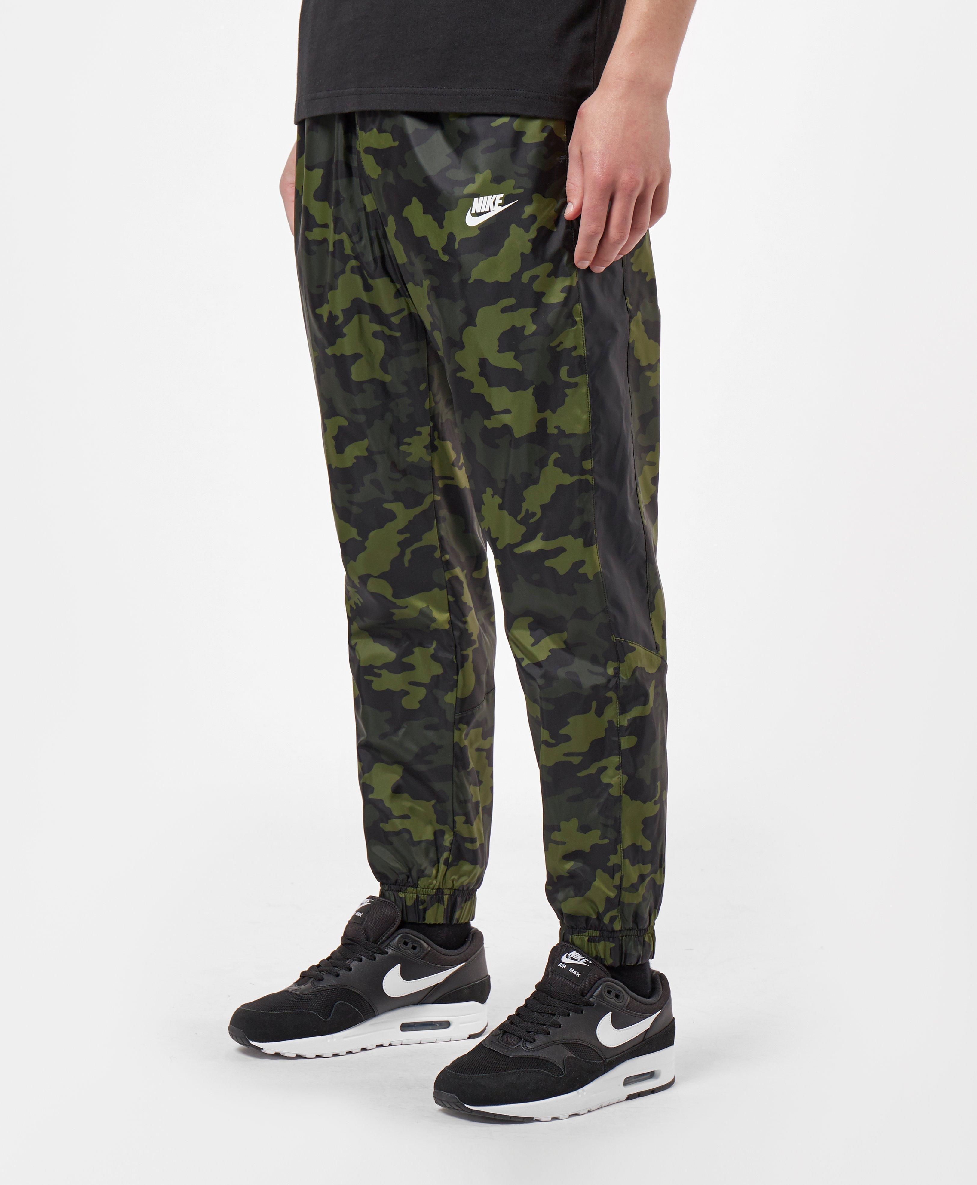 Nike Synthetic Camo Woven Track Pants in Green Camo (Green) for Men | Lyst