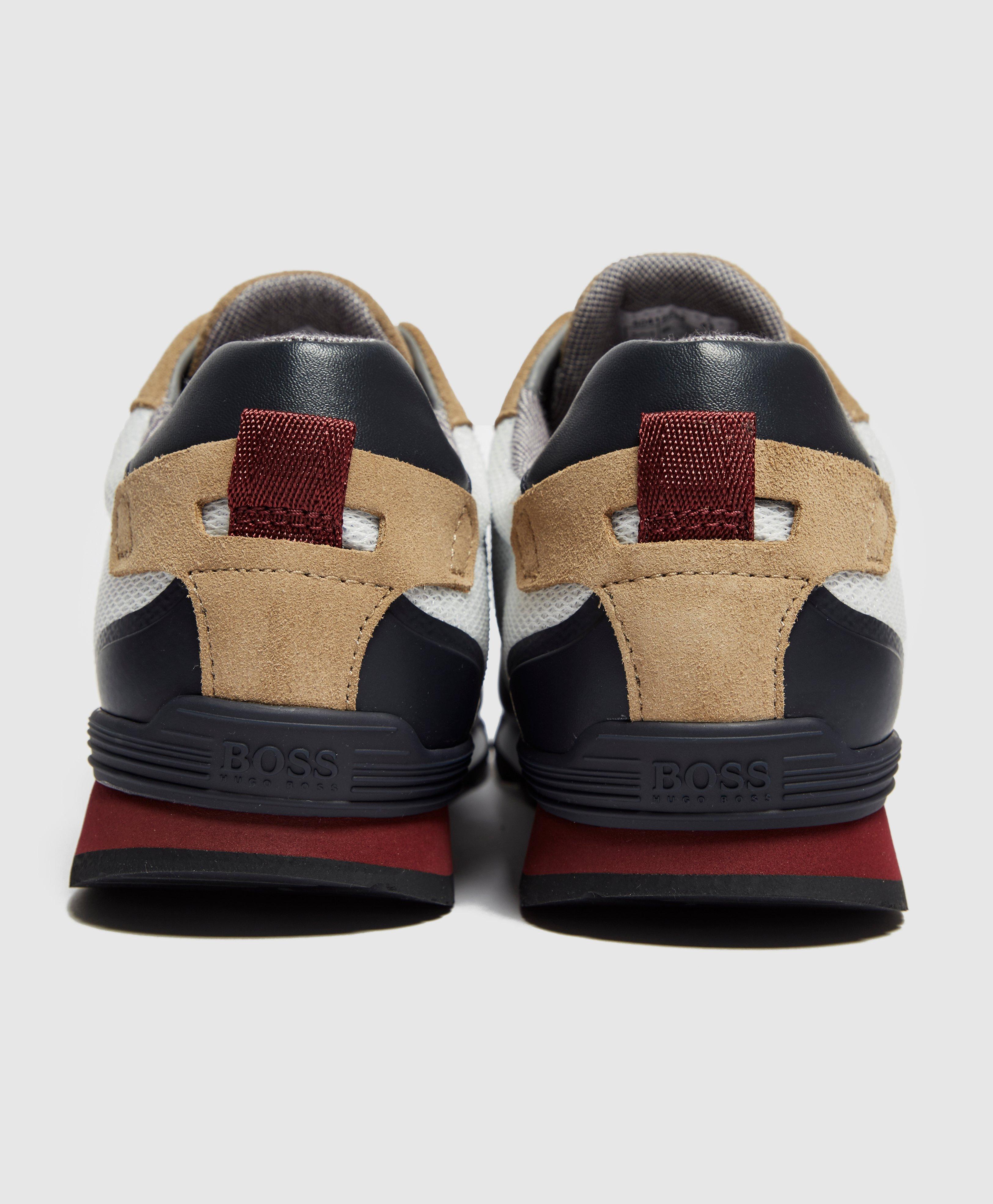 boss parkour mesh run