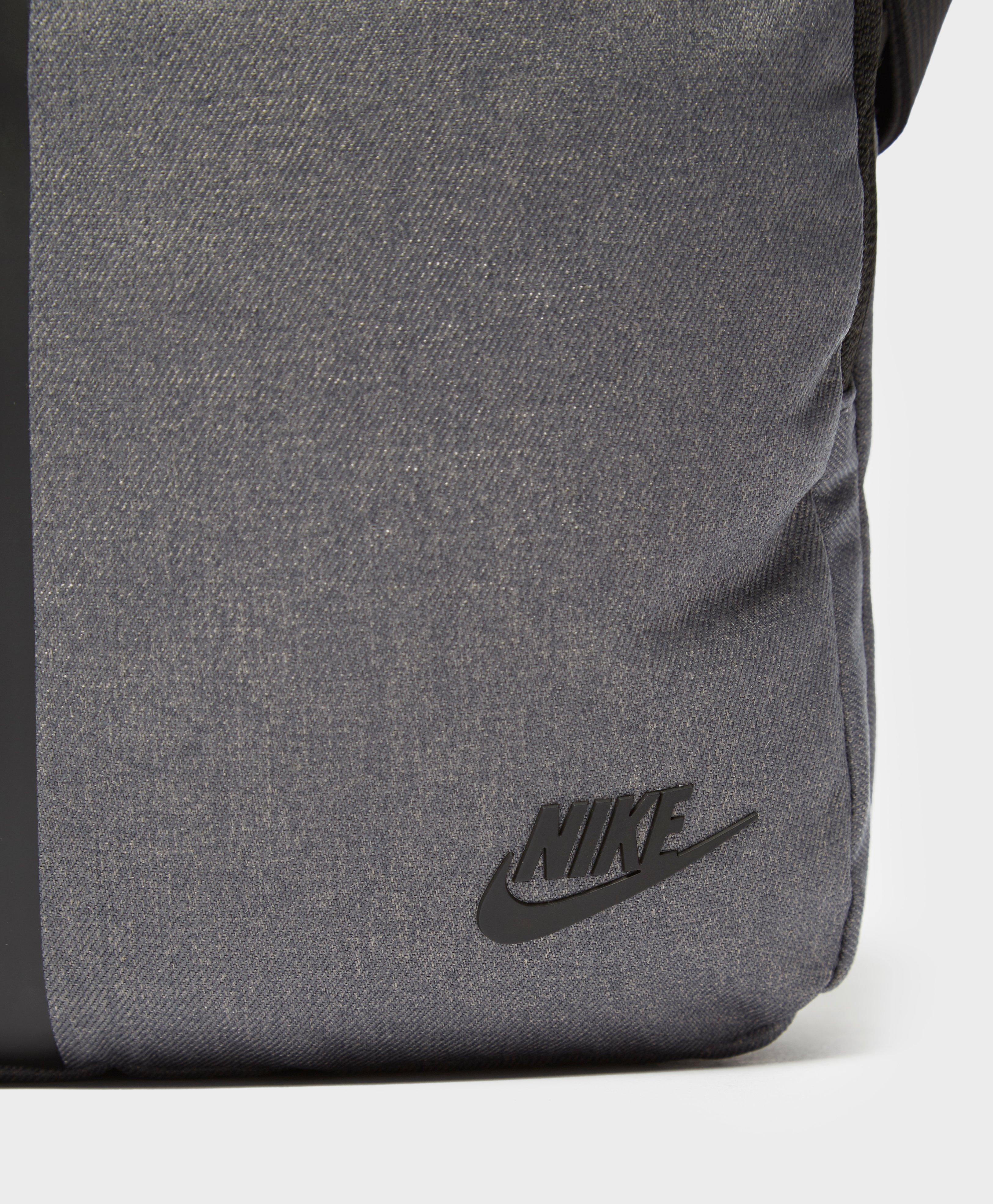 Nike Synthetic Core Small Crossbody Bag in Gray for Men - Lyst