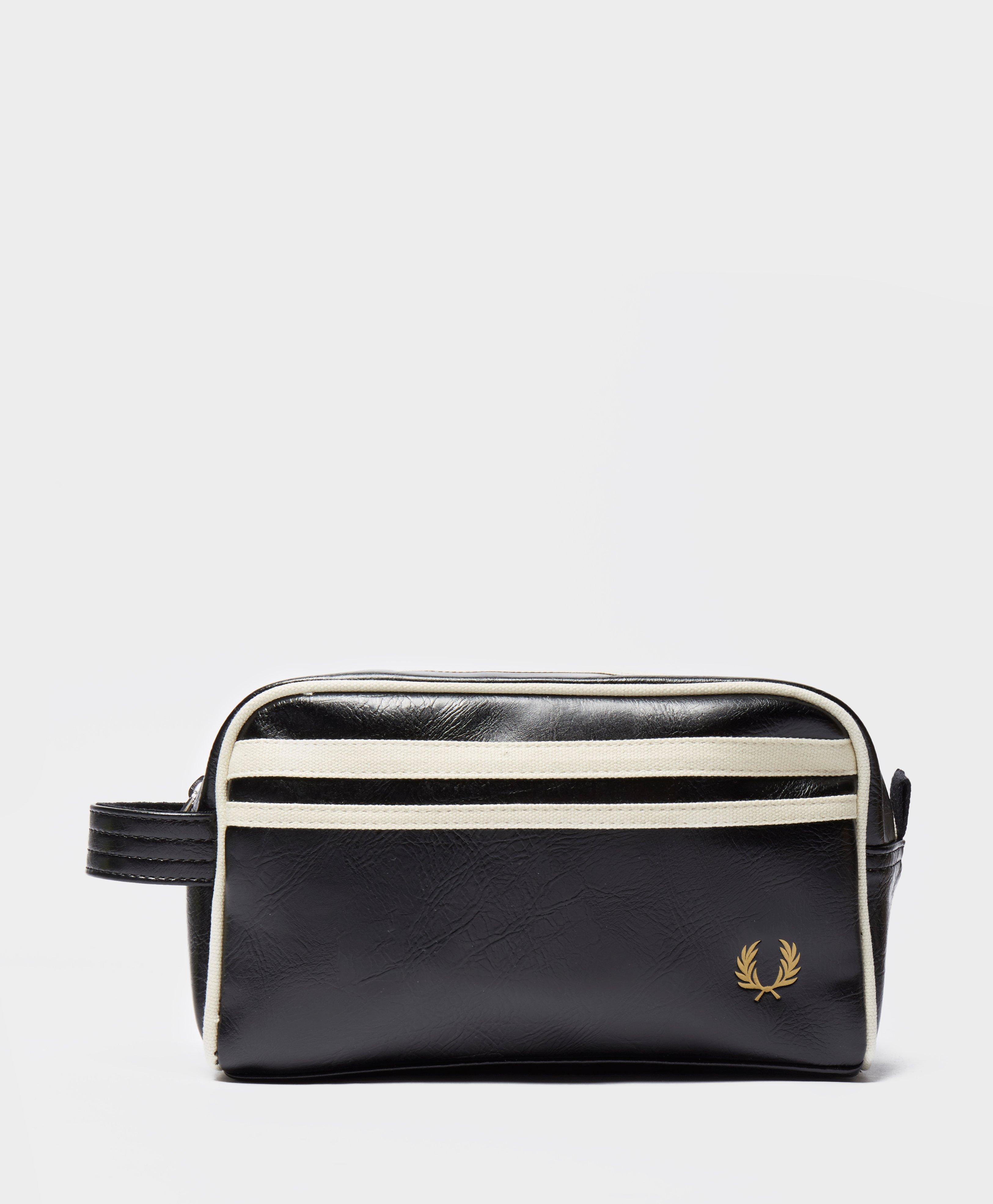 fred perry toiletry bag
