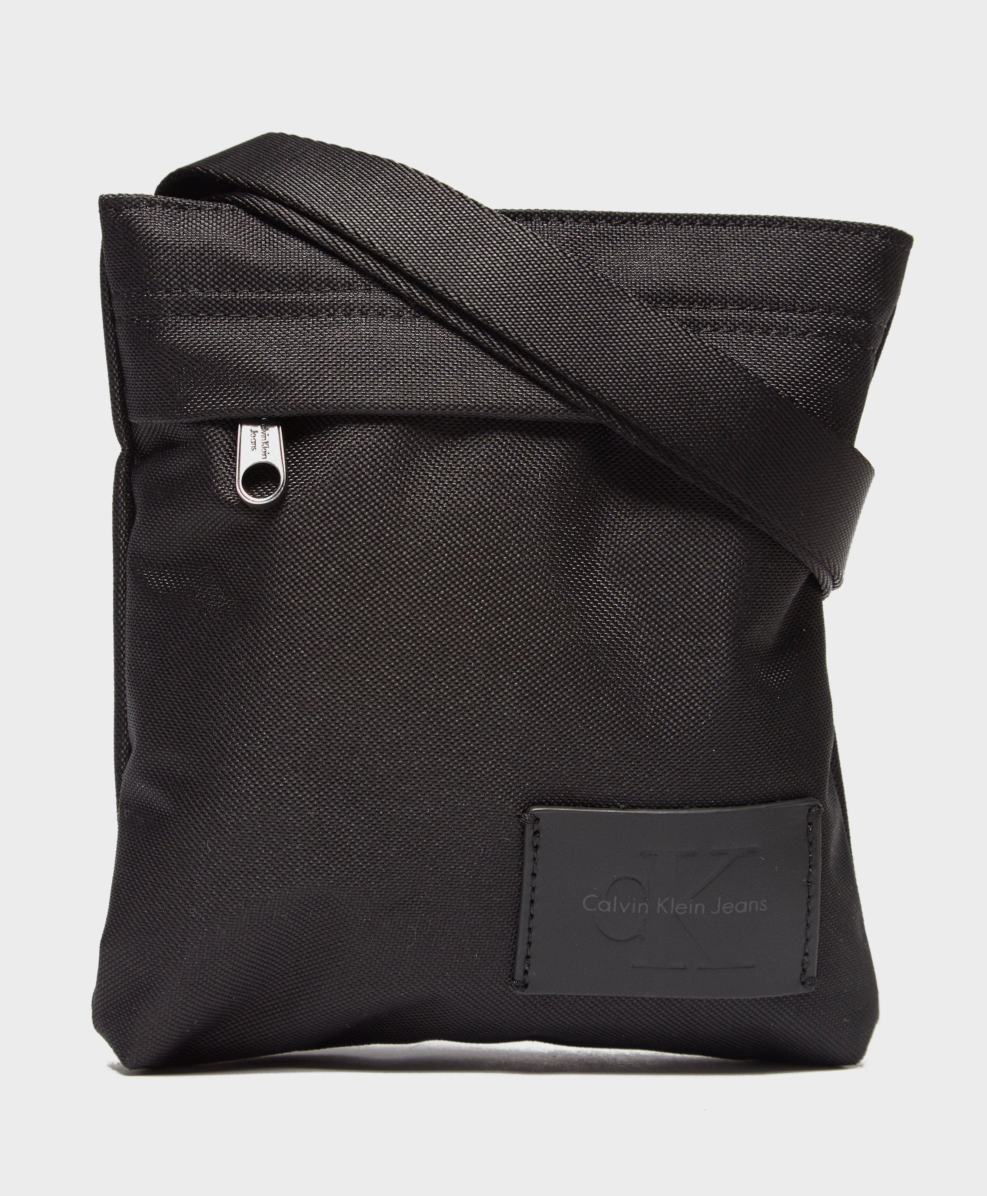 Calvin Klein Synthetic Essential Mini Bag in Black for Men - Lyst
