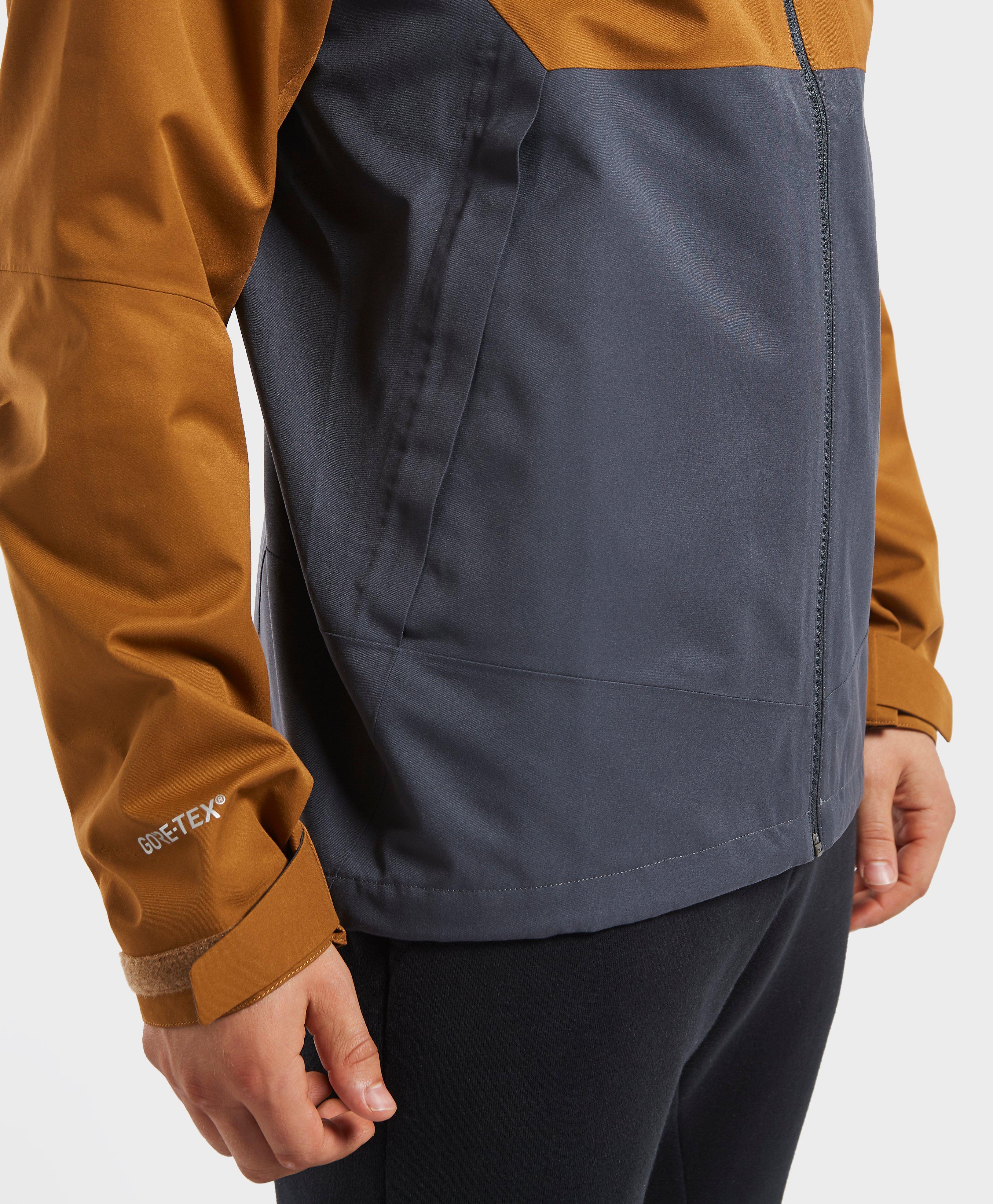 berghaus mens lightweight jacket