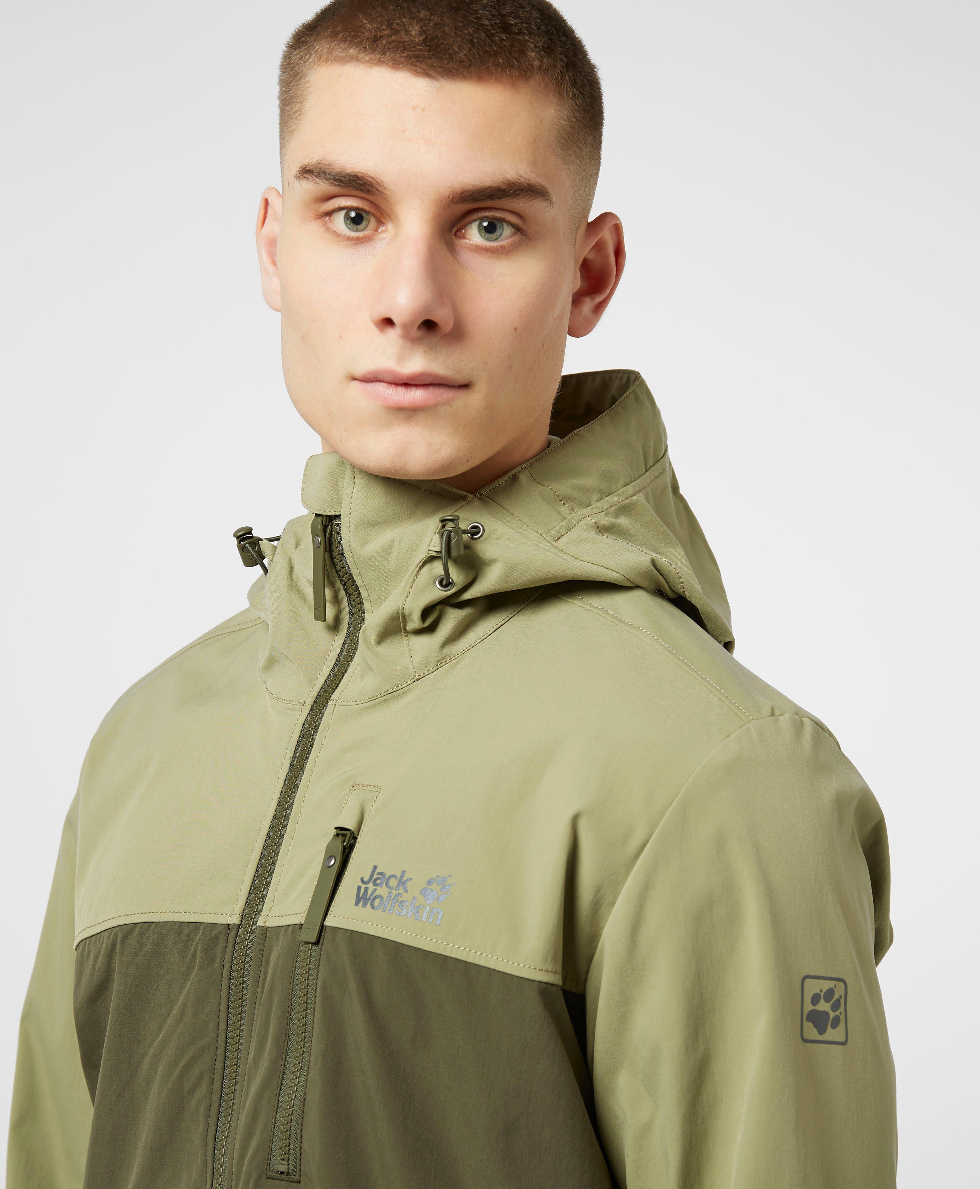 jack wolfskin lightweight jacket