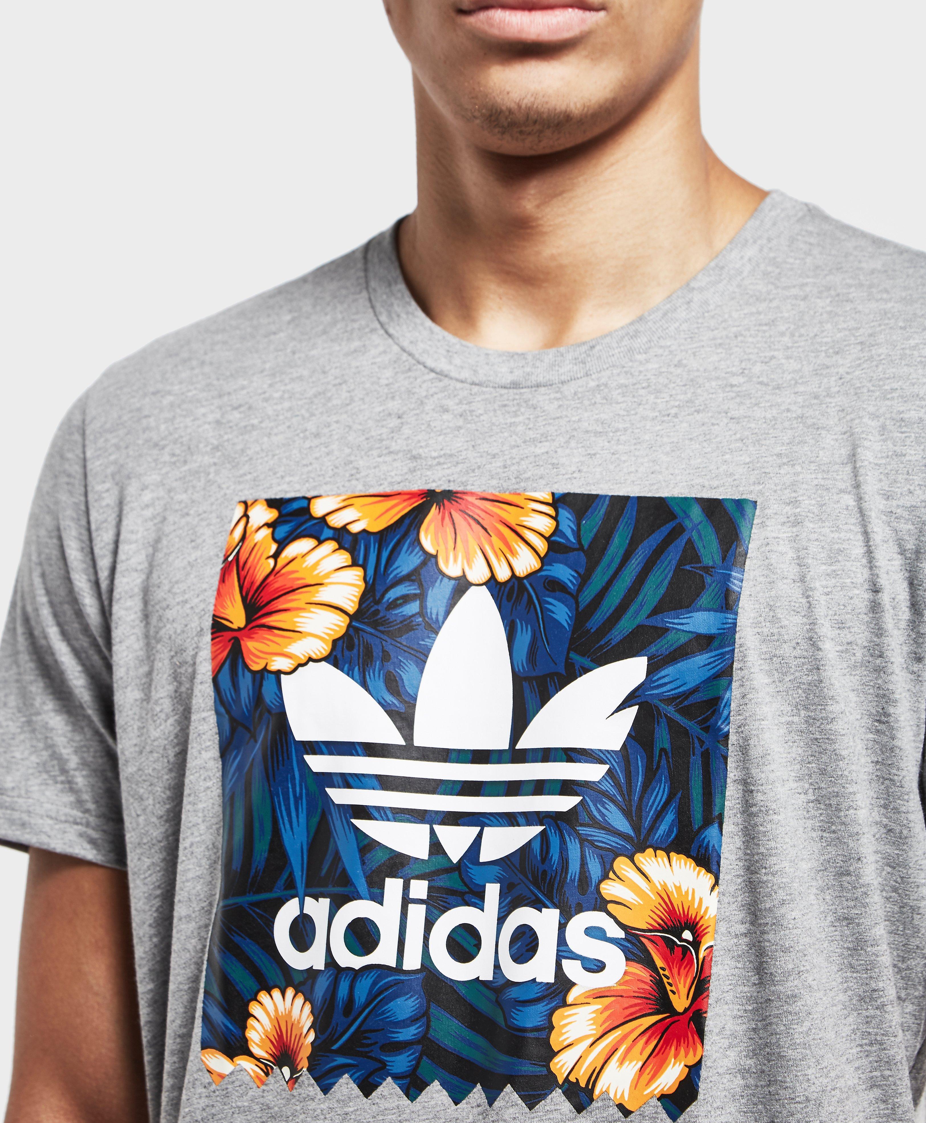adidas Originals Cotton Leaf Print Short Sleeve T-shirt in Gray for Men - Lyst
