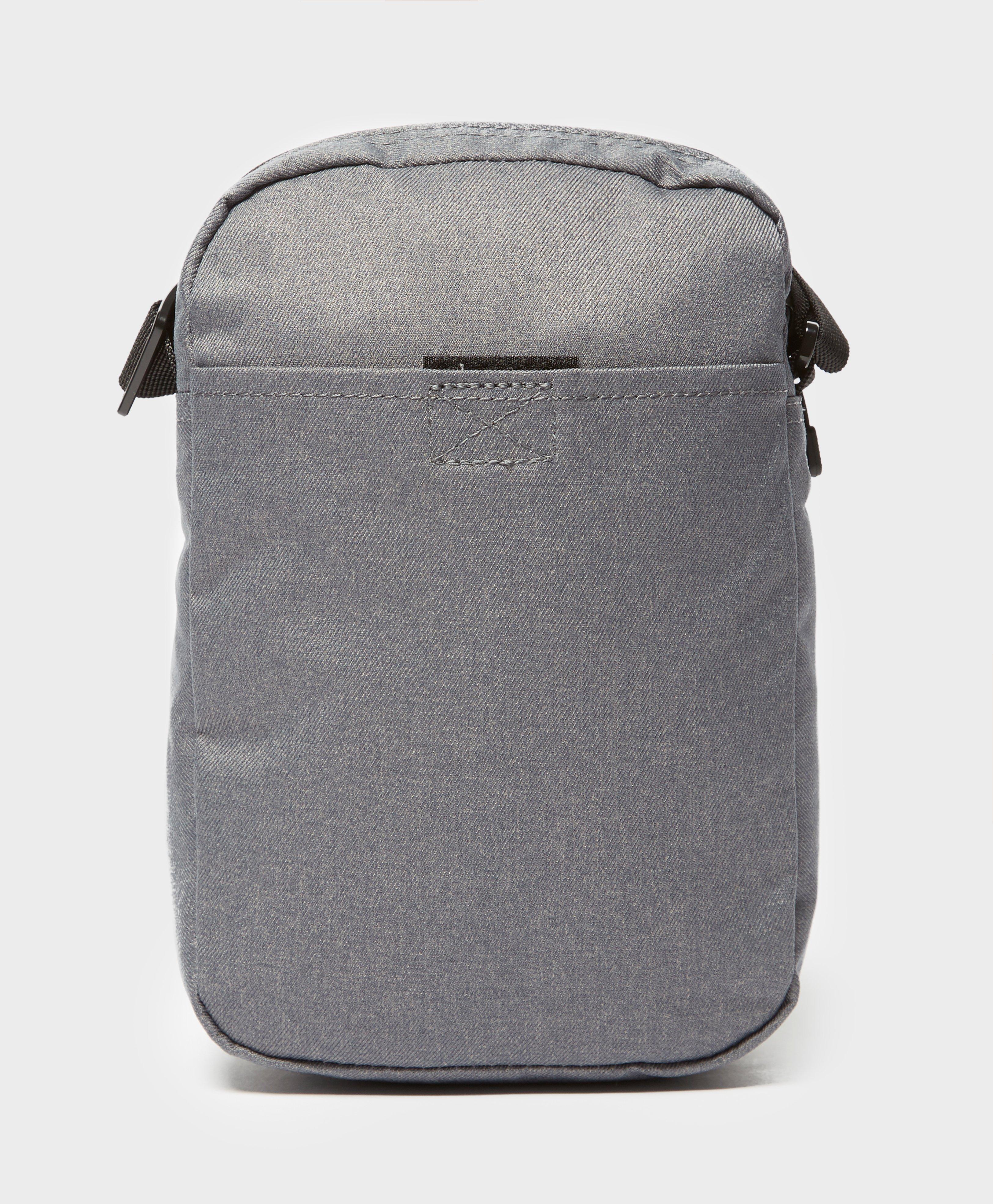 Nike Synthetic Core Small Crossbody Bag in Gray for Men | Lyst
