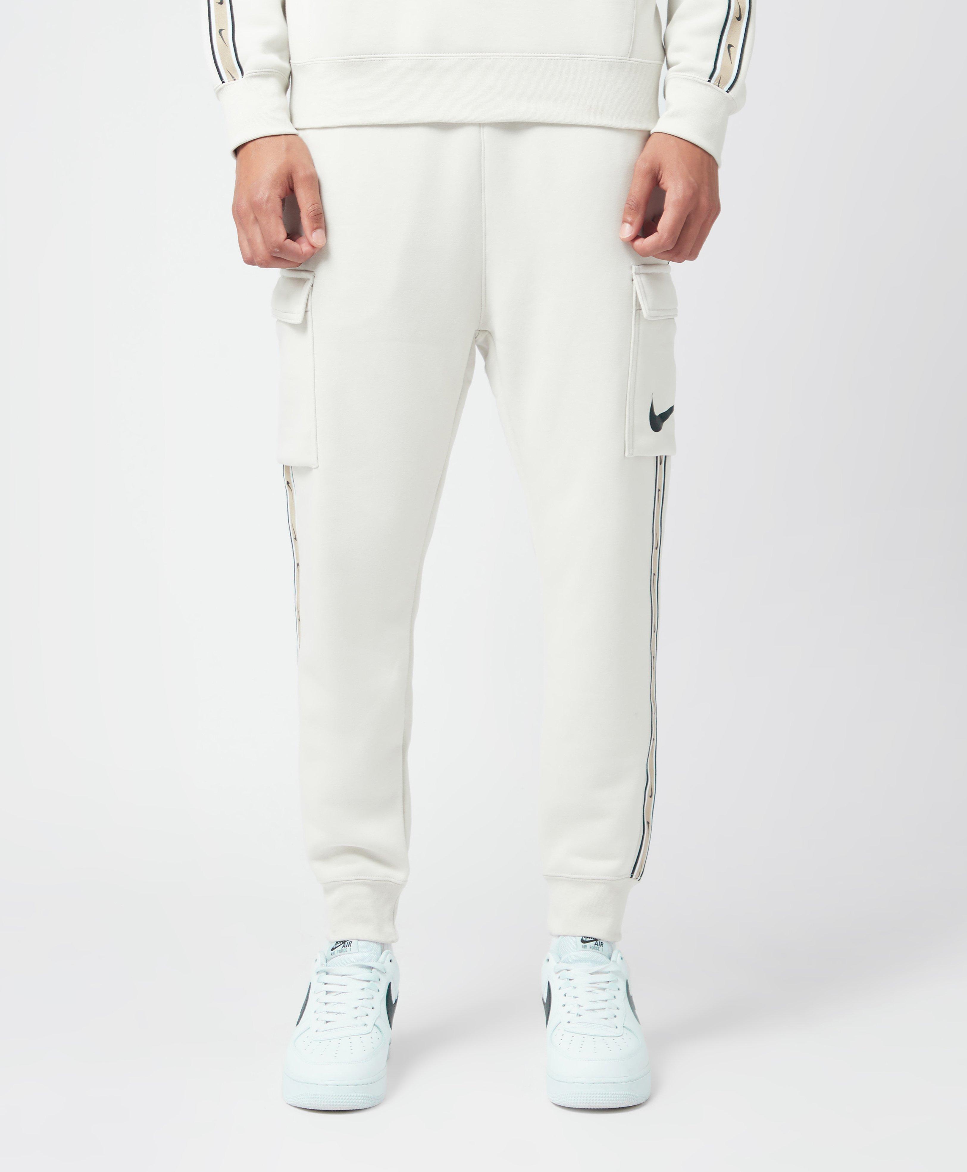 Nike Repeat Fleece Cargo Pants in White for Men | Lyst