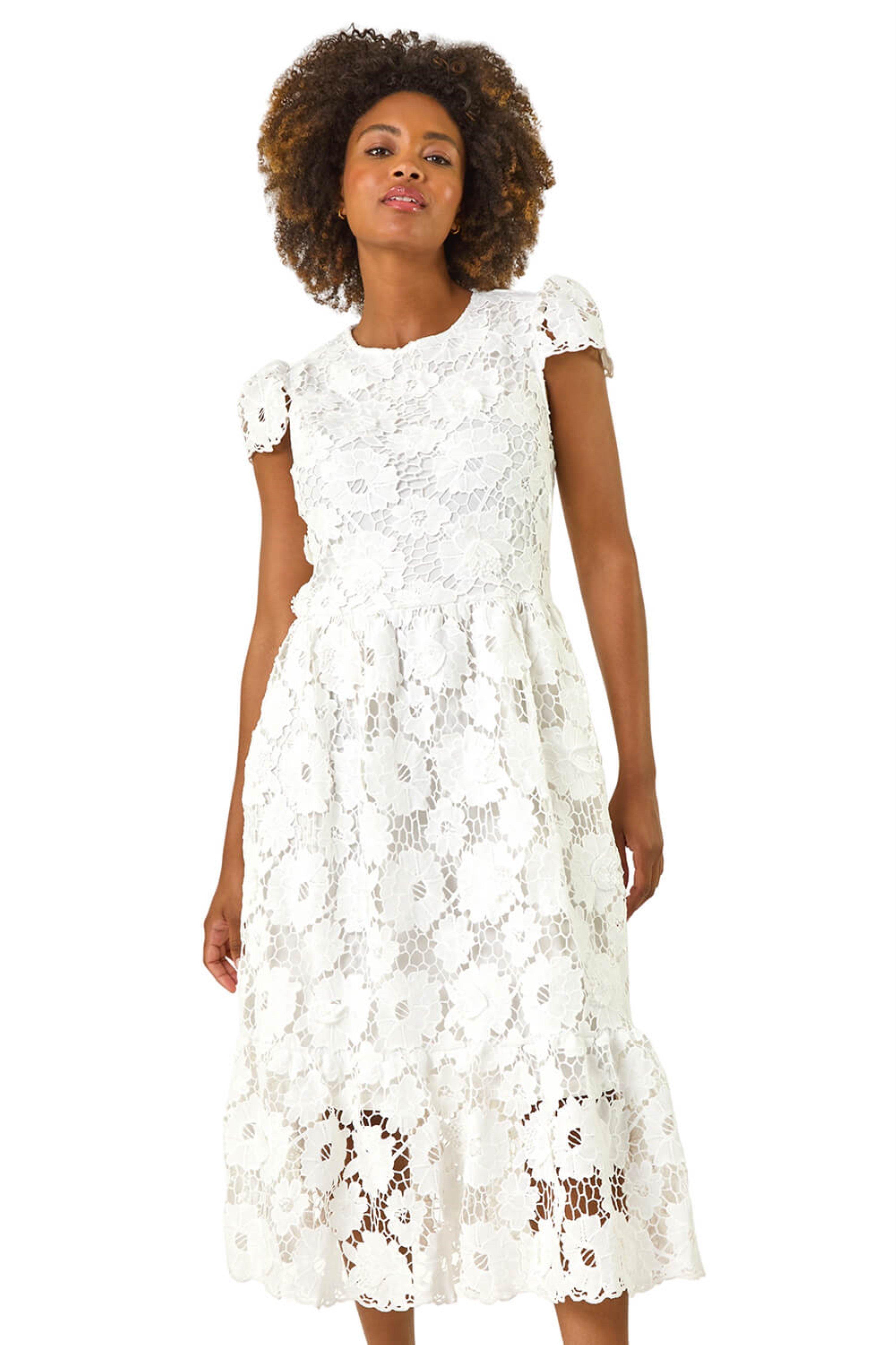 chinese dress ladies A-line Modest Lace Vintage Roman Long Beach Wedding Dresses WD006   bridalsew